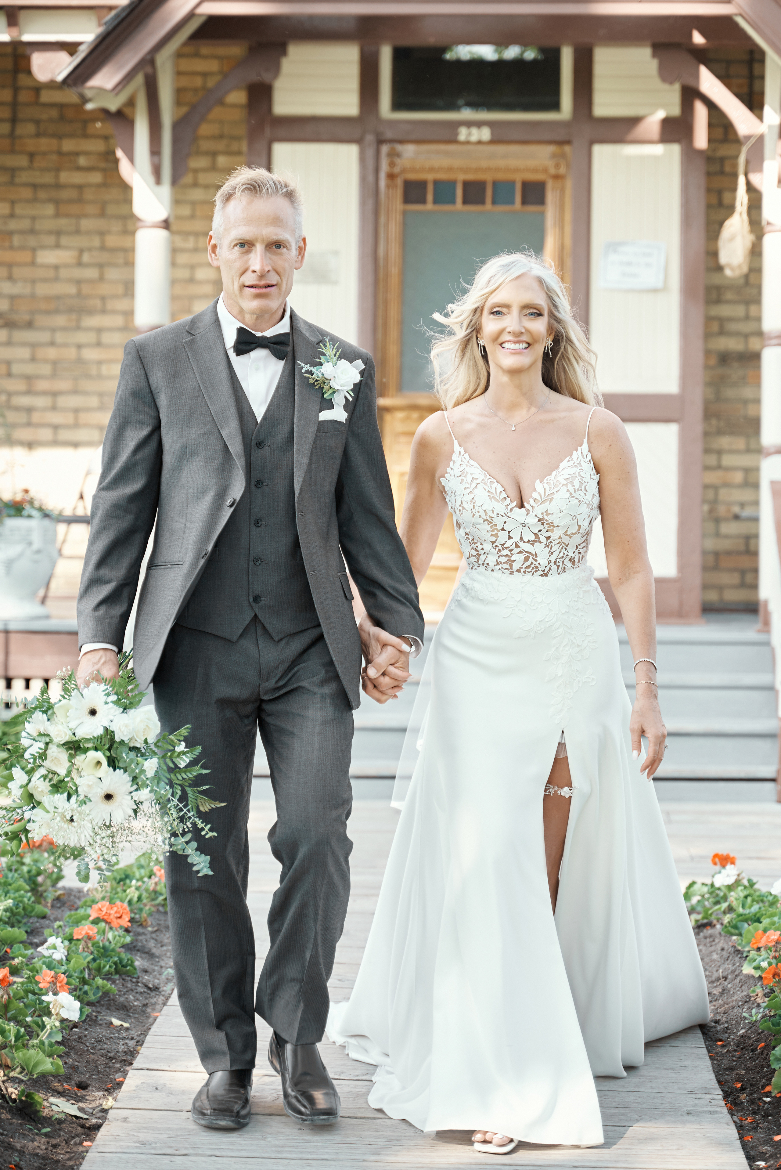 Wedding in Calgary Heritage park. Calgary wedding photographer. Andrii Bielikov