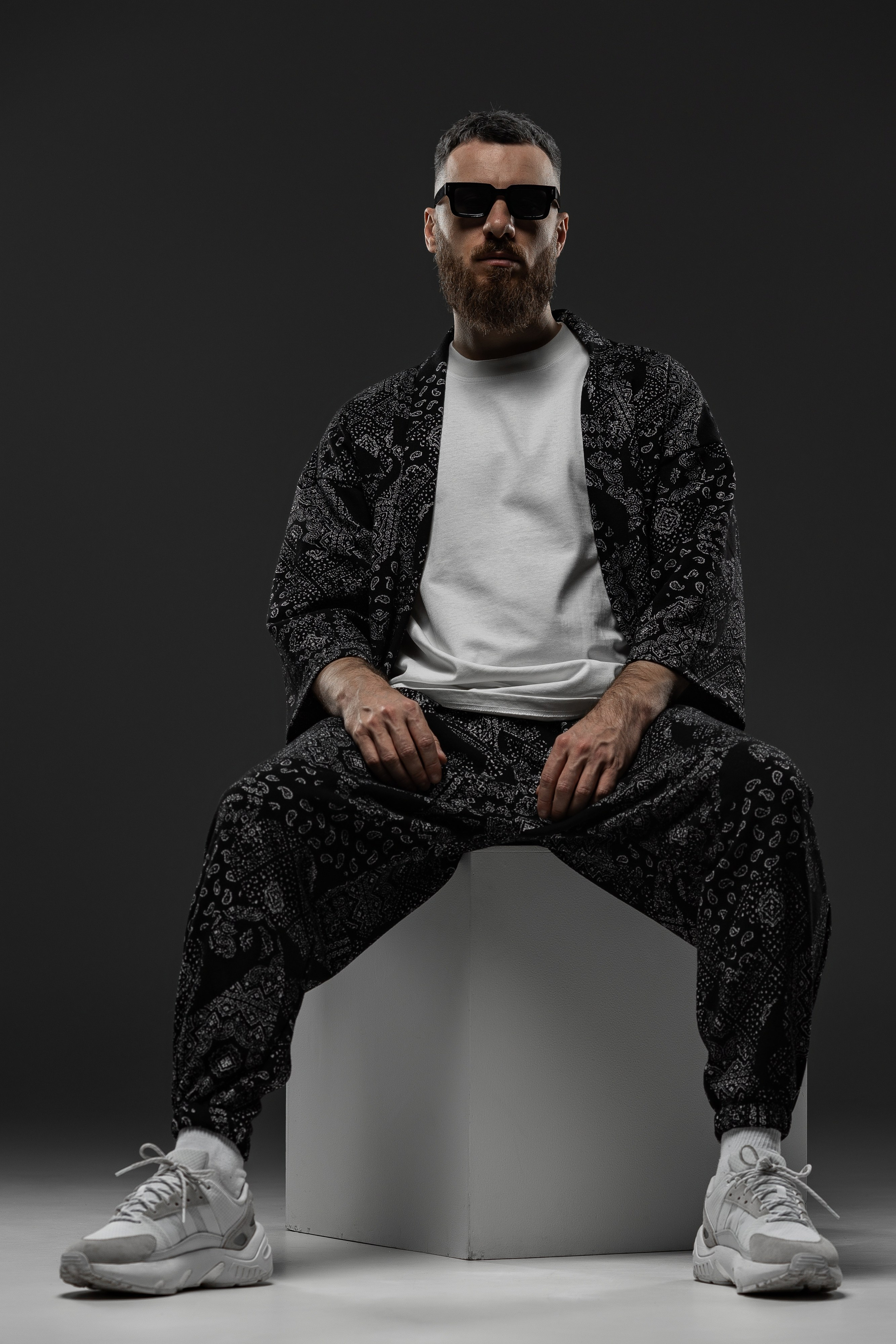 DMYTRO. PODDUBNYAK ANDREY PHOTOGRAPHER