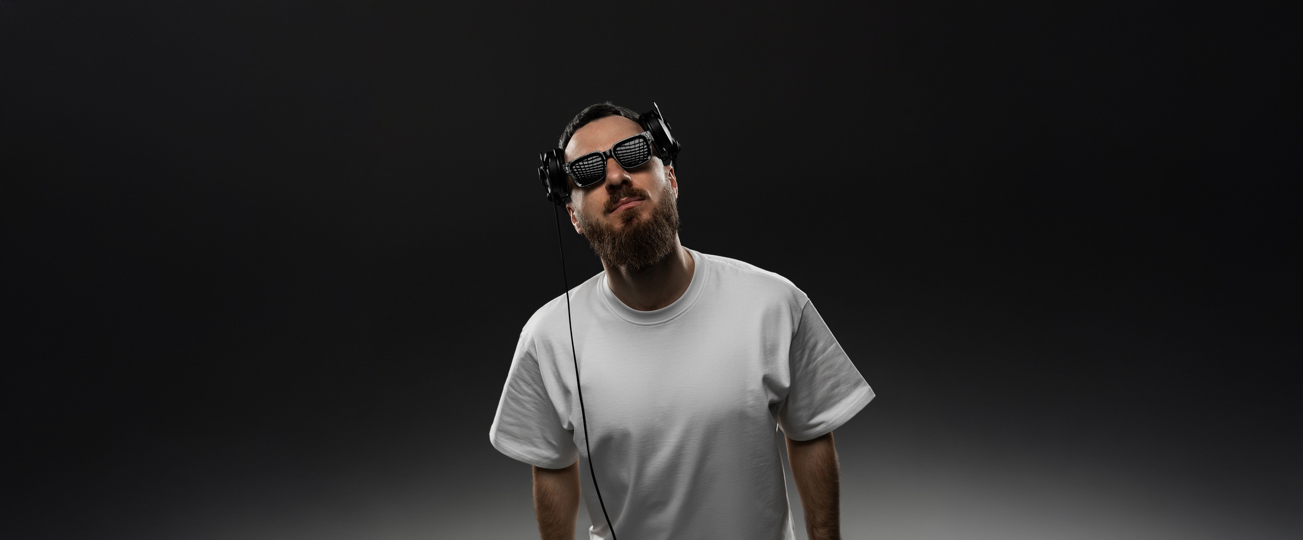 DMYTRO. PODDUBNYAK ANDREY PHOTOGRAPHER