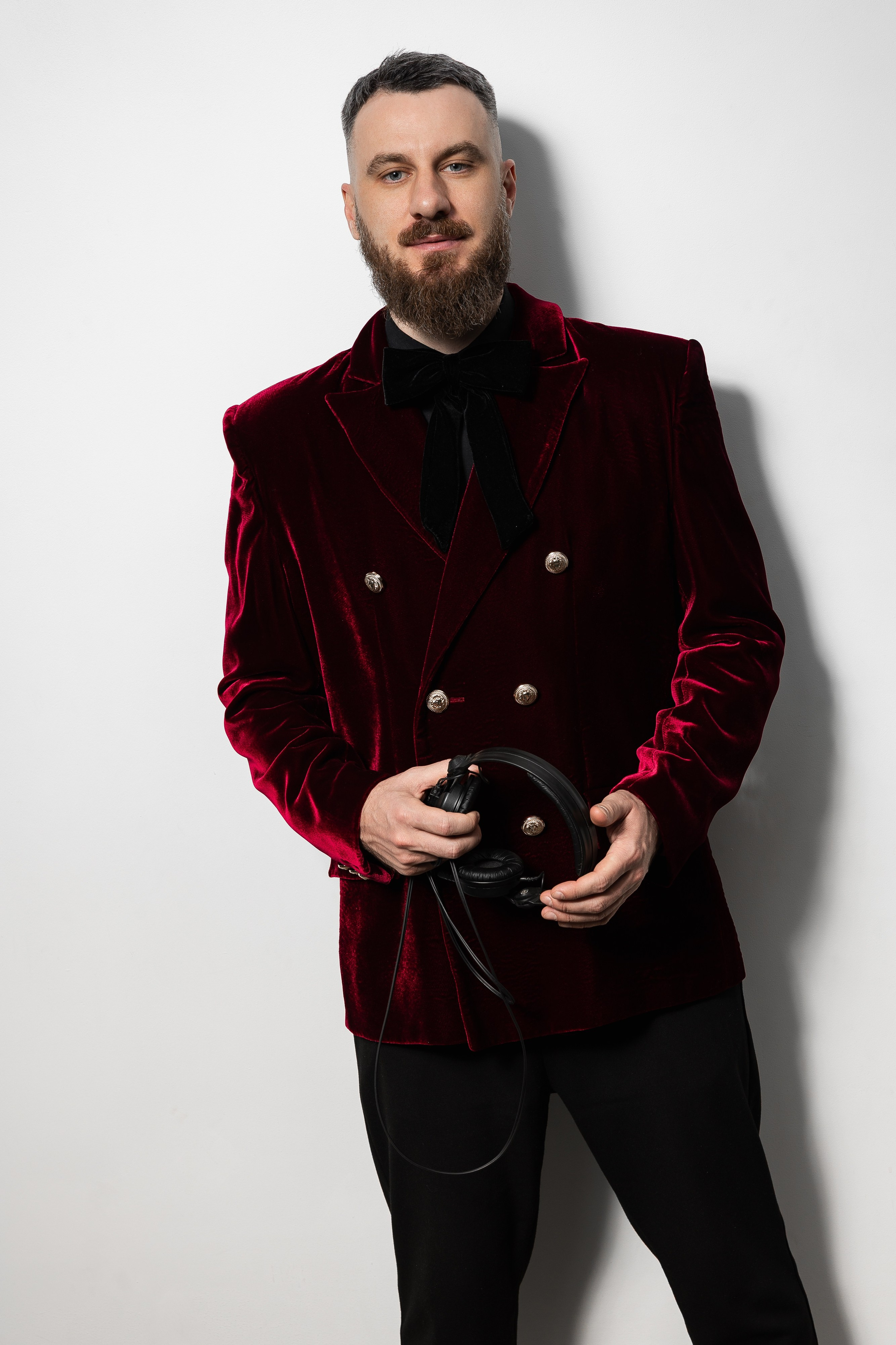 DMYTRO. PODDUBNYAK ANDREY PHOTOGRAPHER