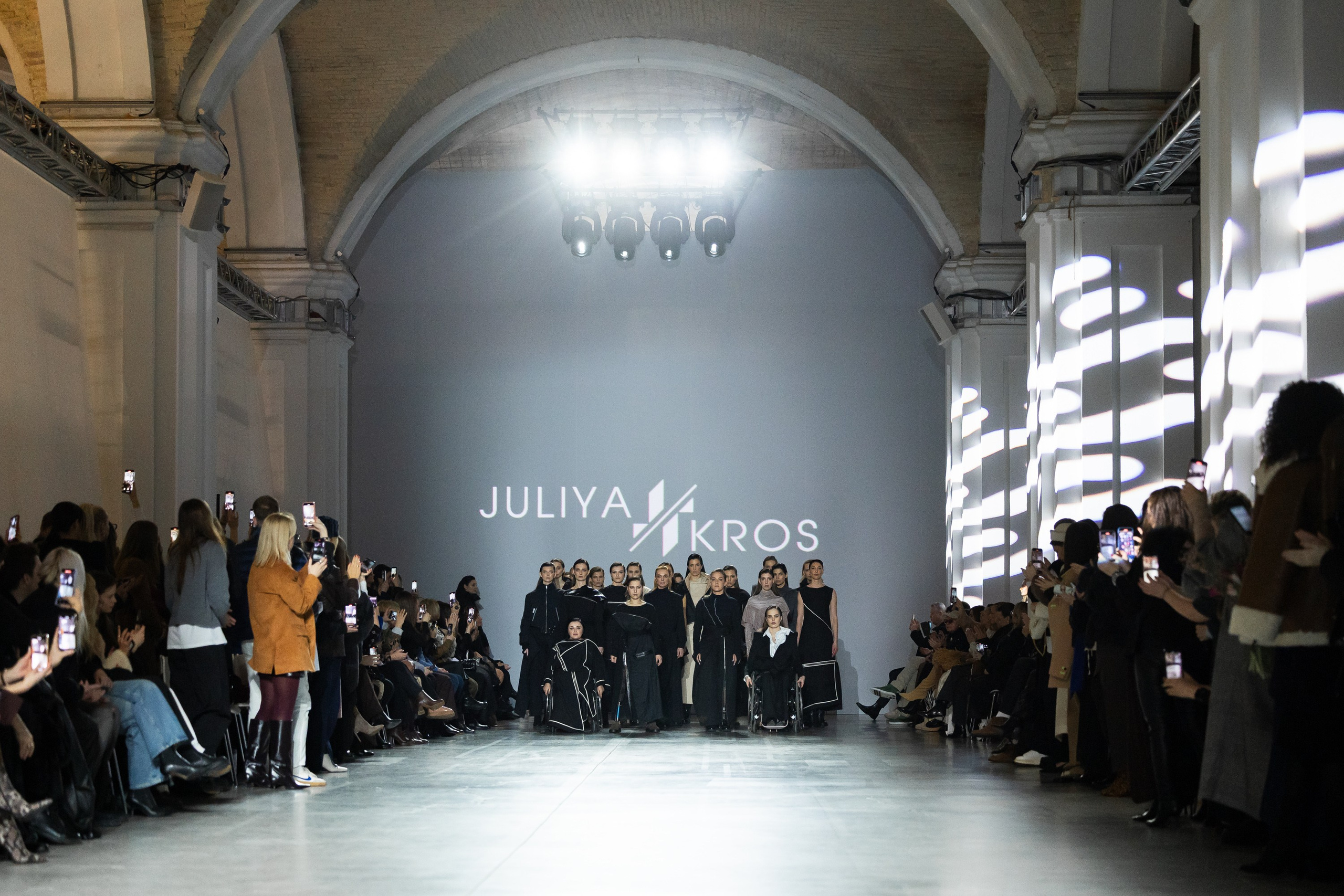 UKRAINIAN FASHION WEEK. PODDUBNYAK ANDREY PHOTOGRAPHER