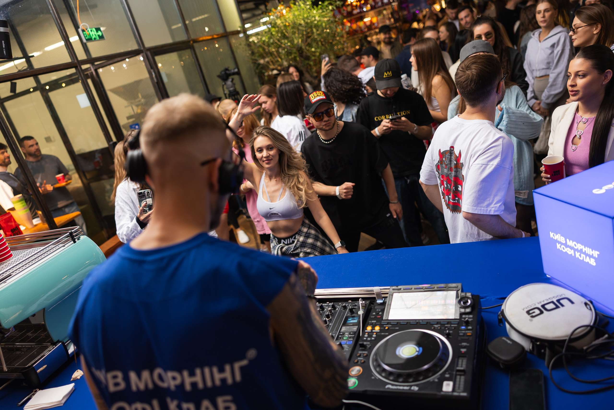 KYIV MORNING COFFEE CLUB. PODDUBNYAK ANDREY PHOTOGRAPHER