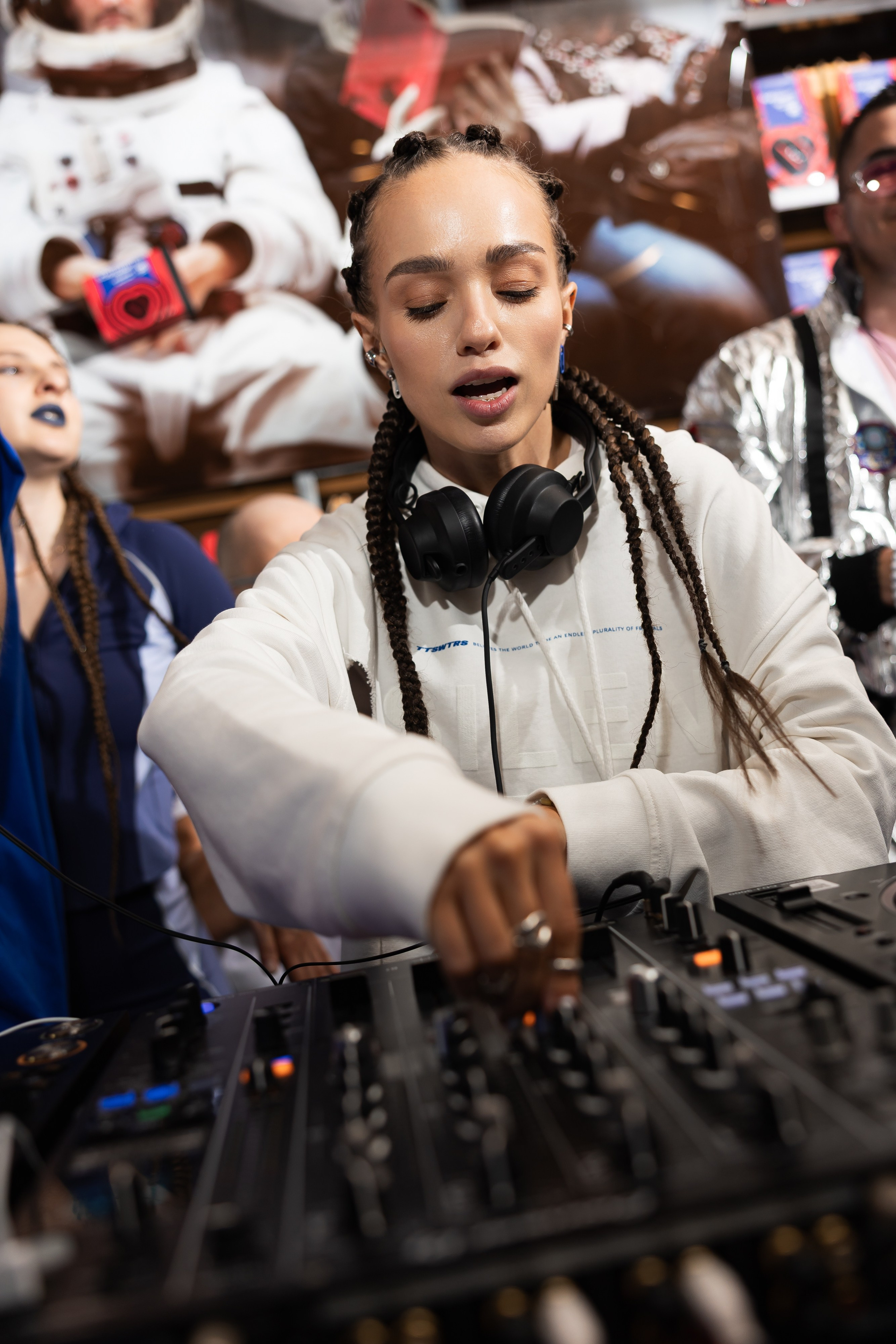 KYIV MORNING COFFEE CLUB. PODDUBNYAK ANDREY PHOTOGRAPHER