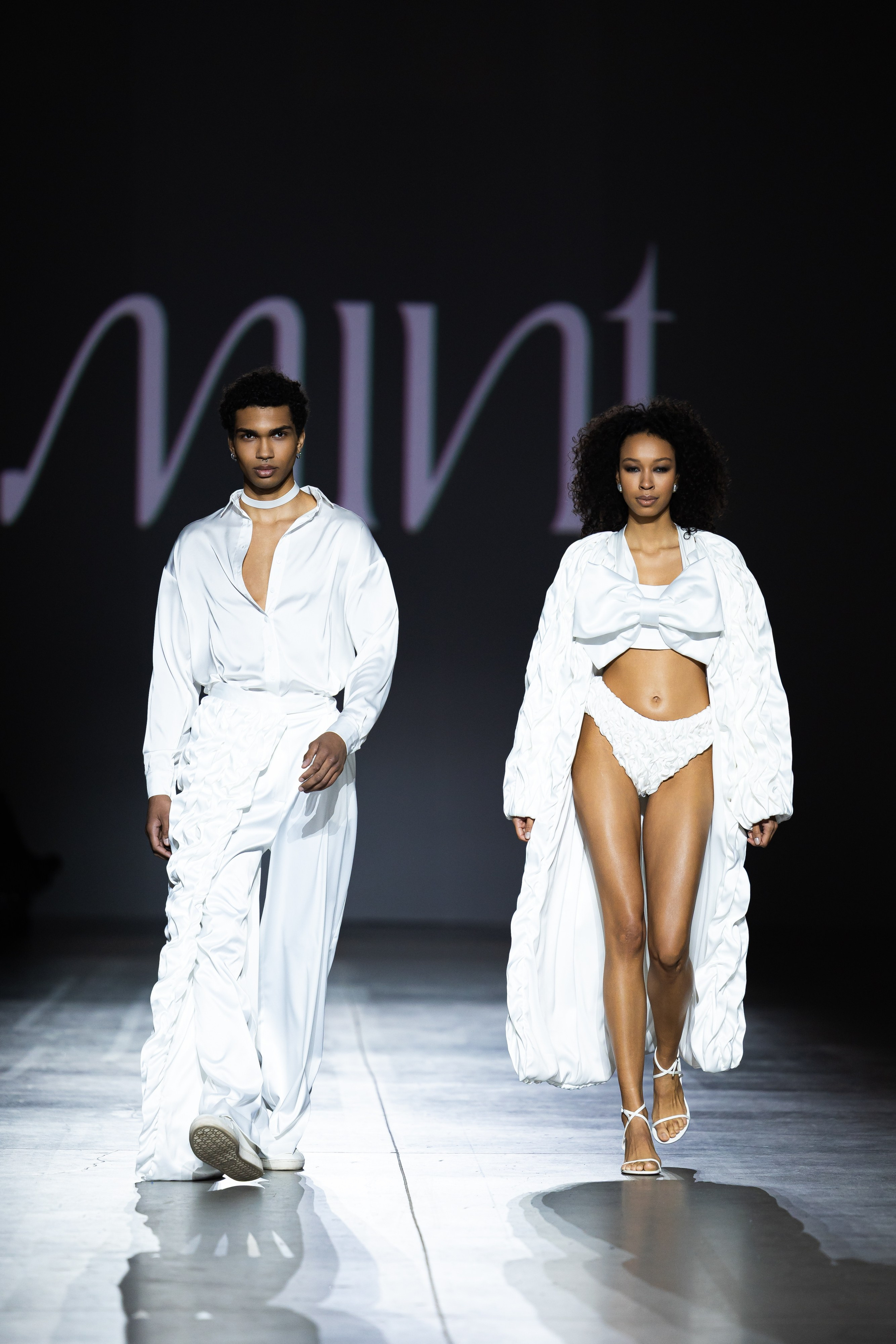 UKRAINIAN FASHION WEEK. PODDUBNYAK ANDREY PHOTOGRAPHER