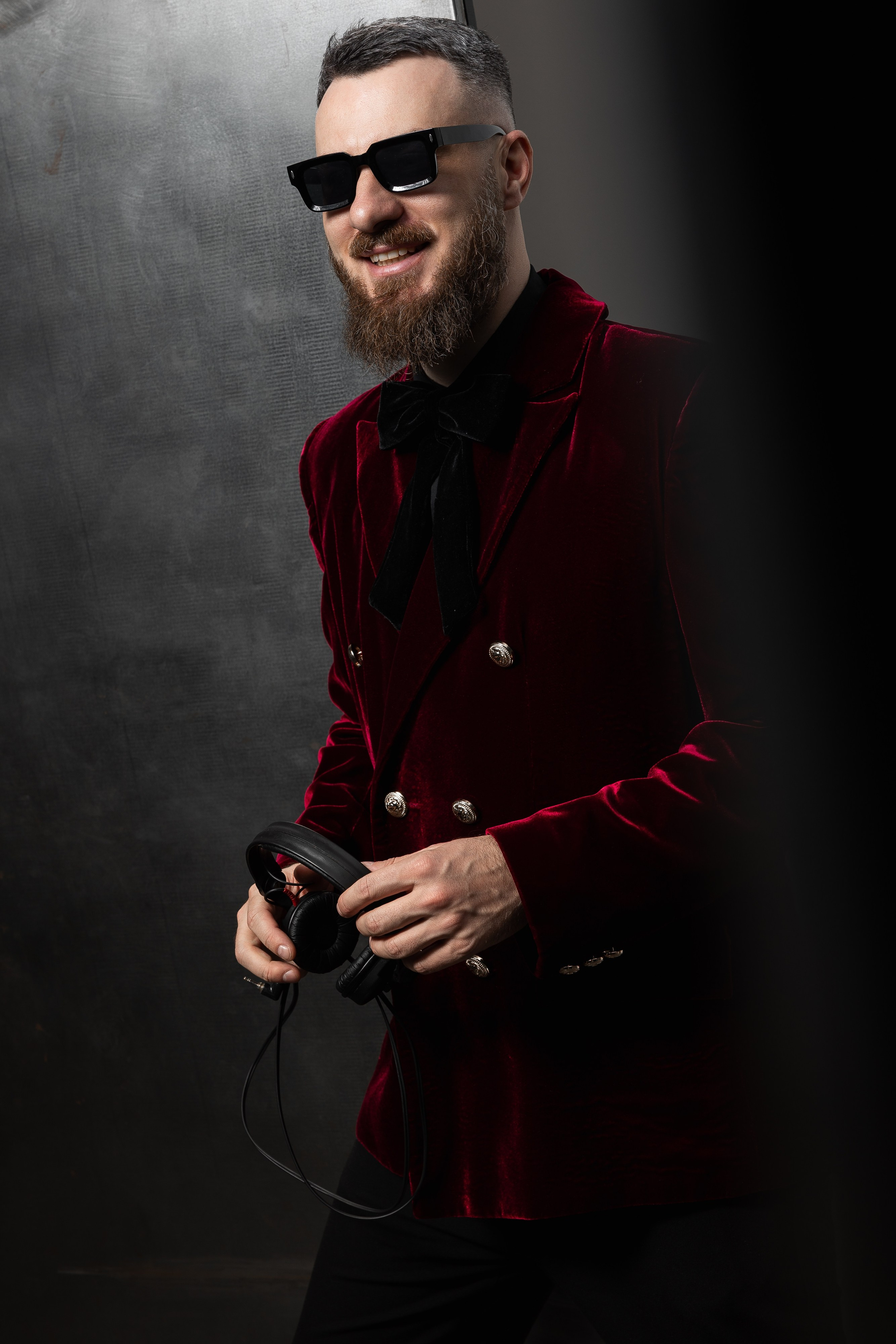 DMYTRO. PODDUBNYAK ANDREY PHOTOGRAPHER