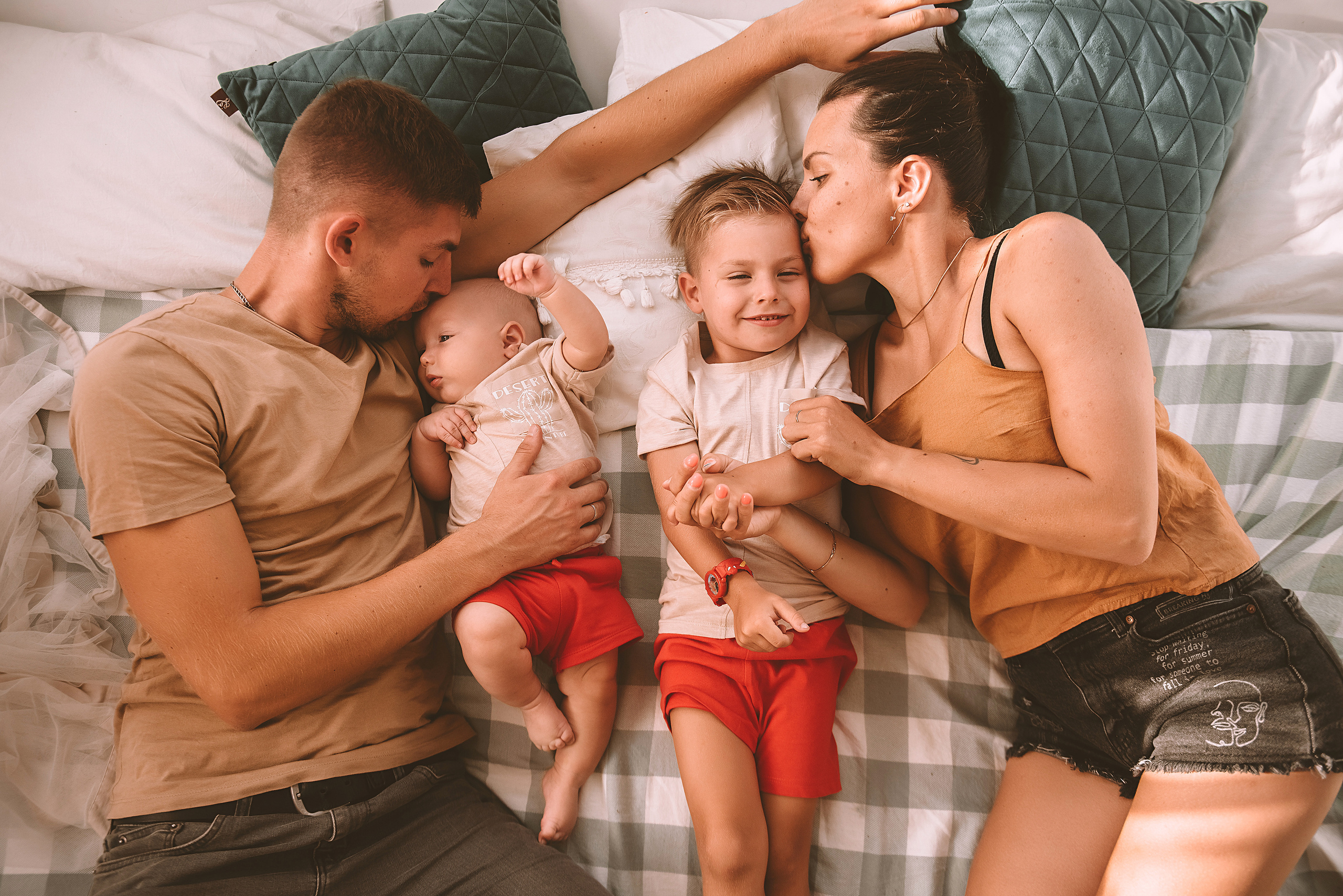 Семейная фотосессия на природе, в студии или дома. Свадебный и семейный фотограф в Германии, Пакош Валентина