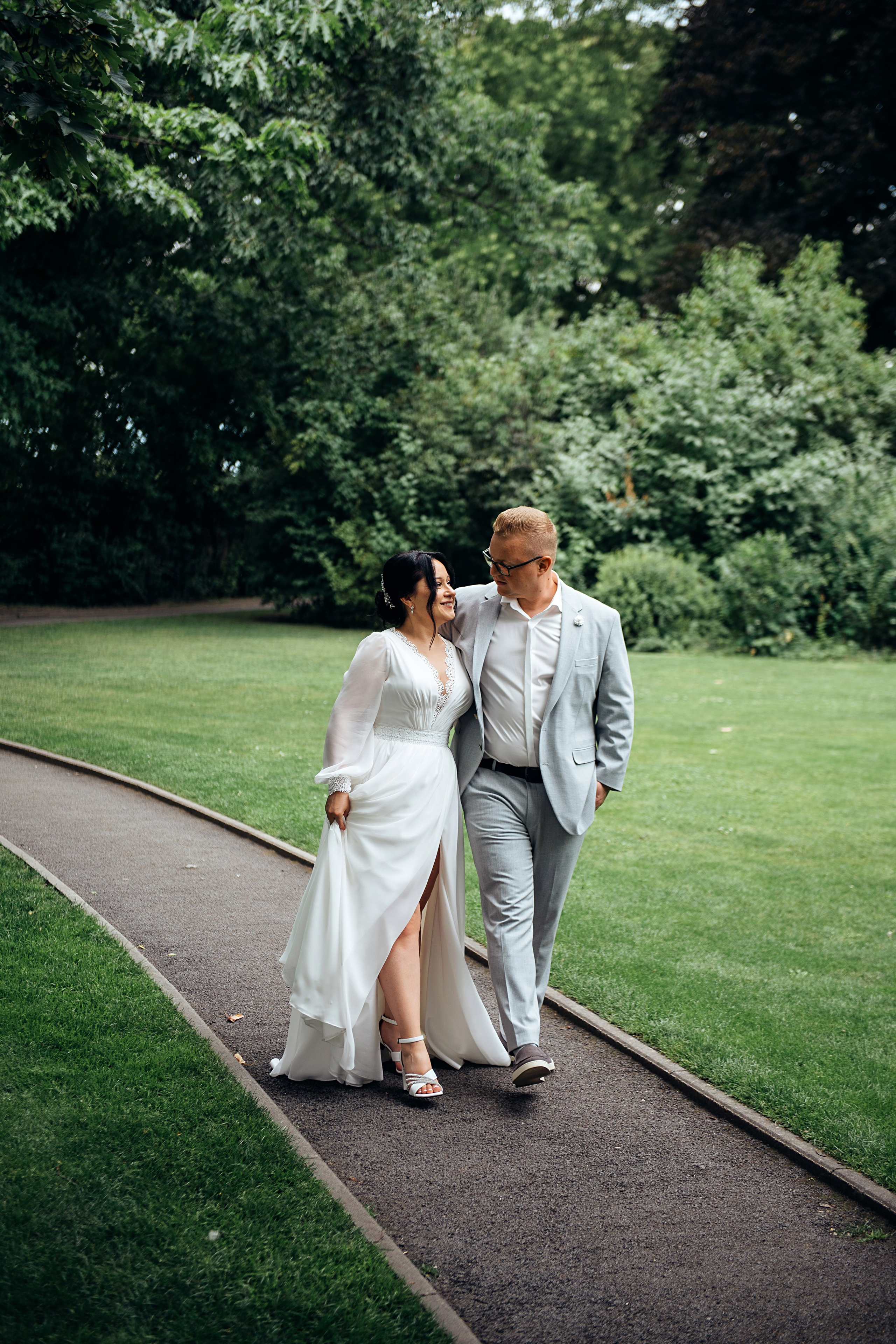 Ruslan+Anastasiia. Familien, Hochzeiten, “Love Story”, portraits und reportage Fotografin in Deutschland