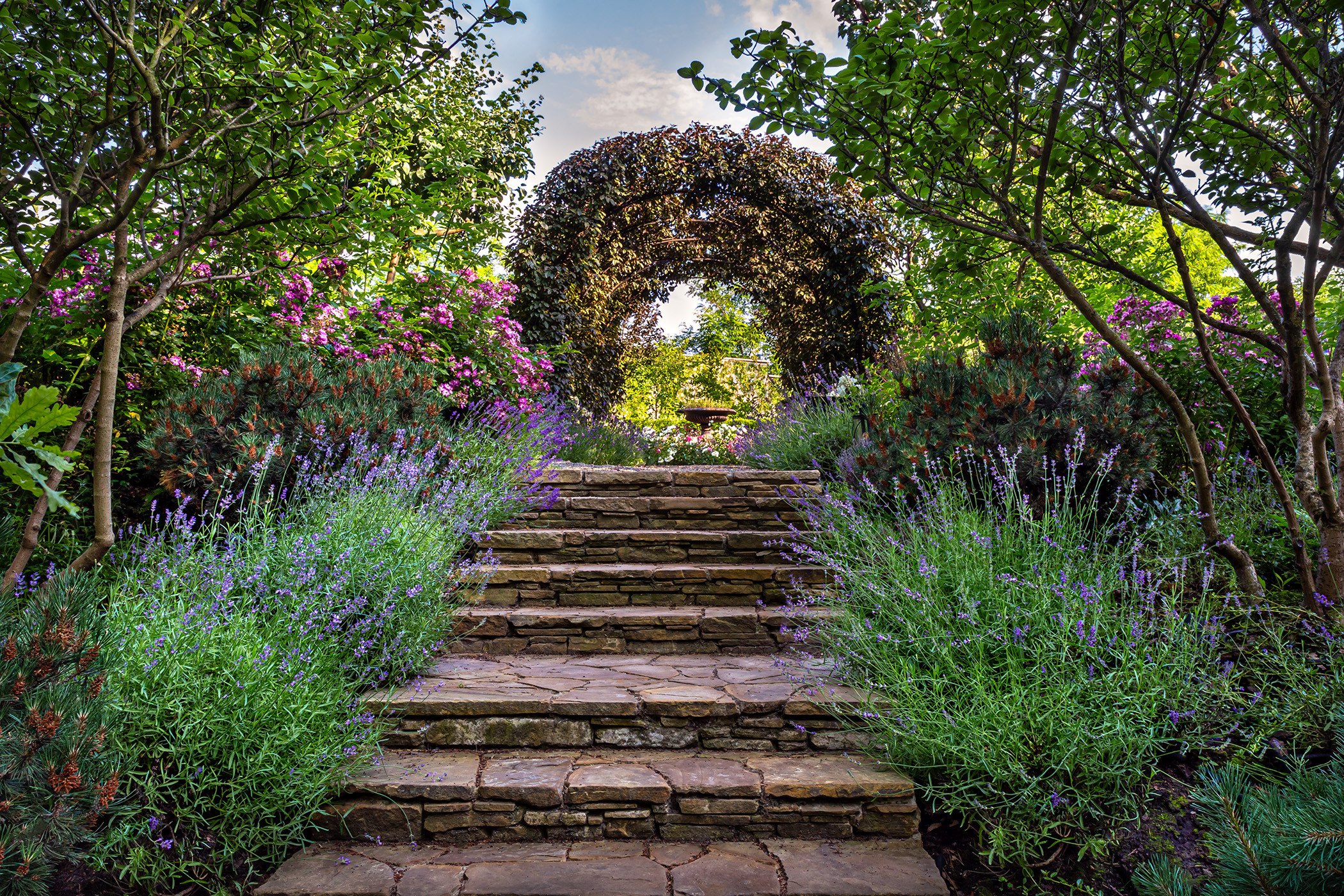 Фотосессия частного сада в французском стиле под Киевом. Фотограф ландшафтных садов и интерьеров Елена Шавловская, Нидерланды