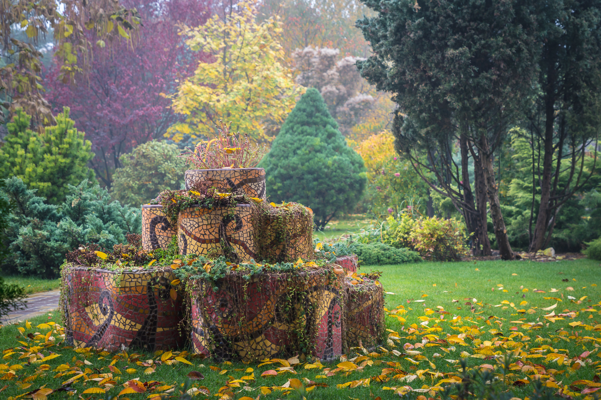 Фотосъемка частного дизайнерского сада осенью, под Киевом. Фотограф ландшафтных садов и интерьеров Елена Шавловская, Нидерланды