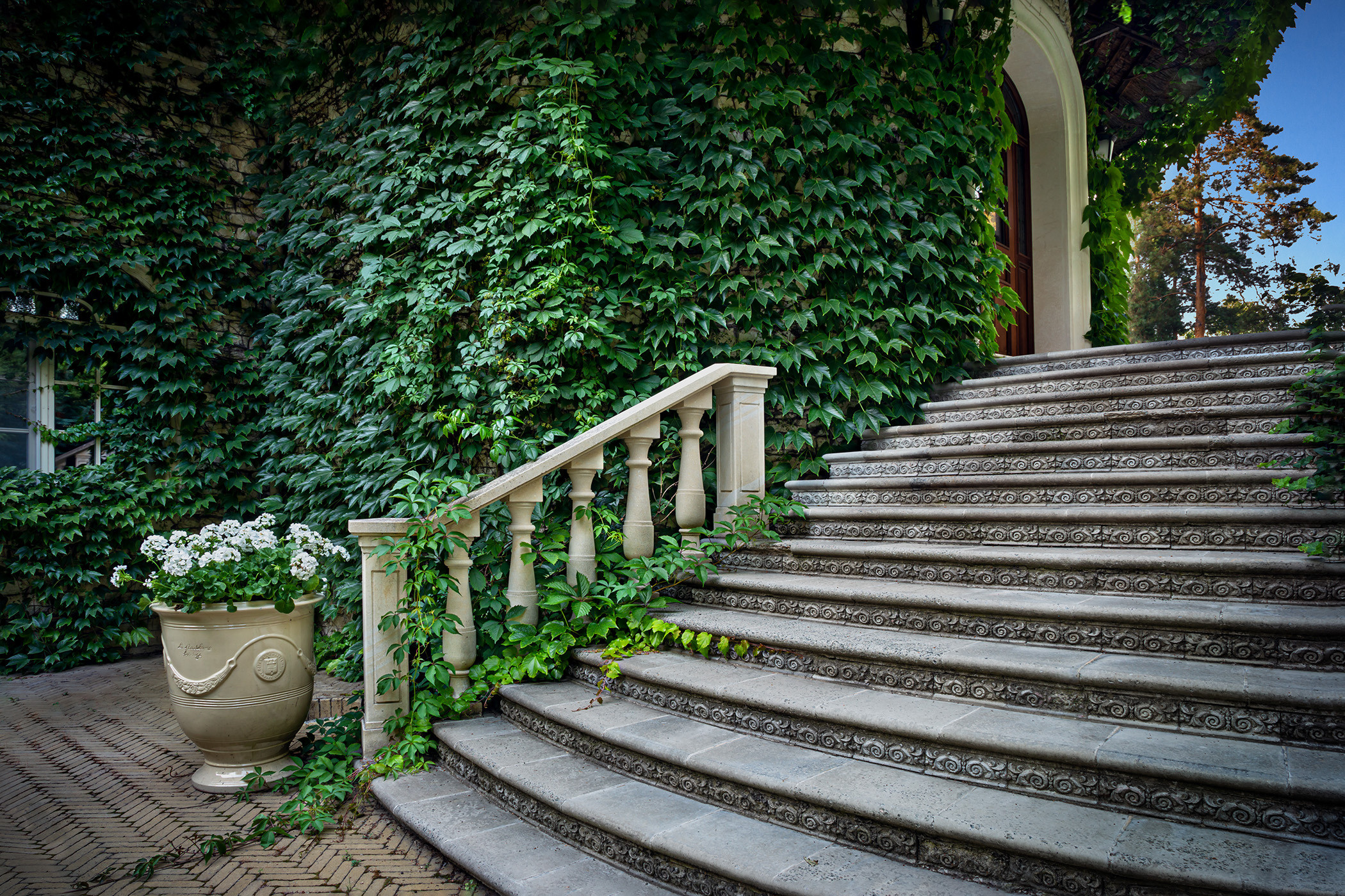 Фотосессия частного сада в французском стиле под Киевом. Фотограф ландшафтных садов и интерьеров Елена Шавловская, Нидерланды