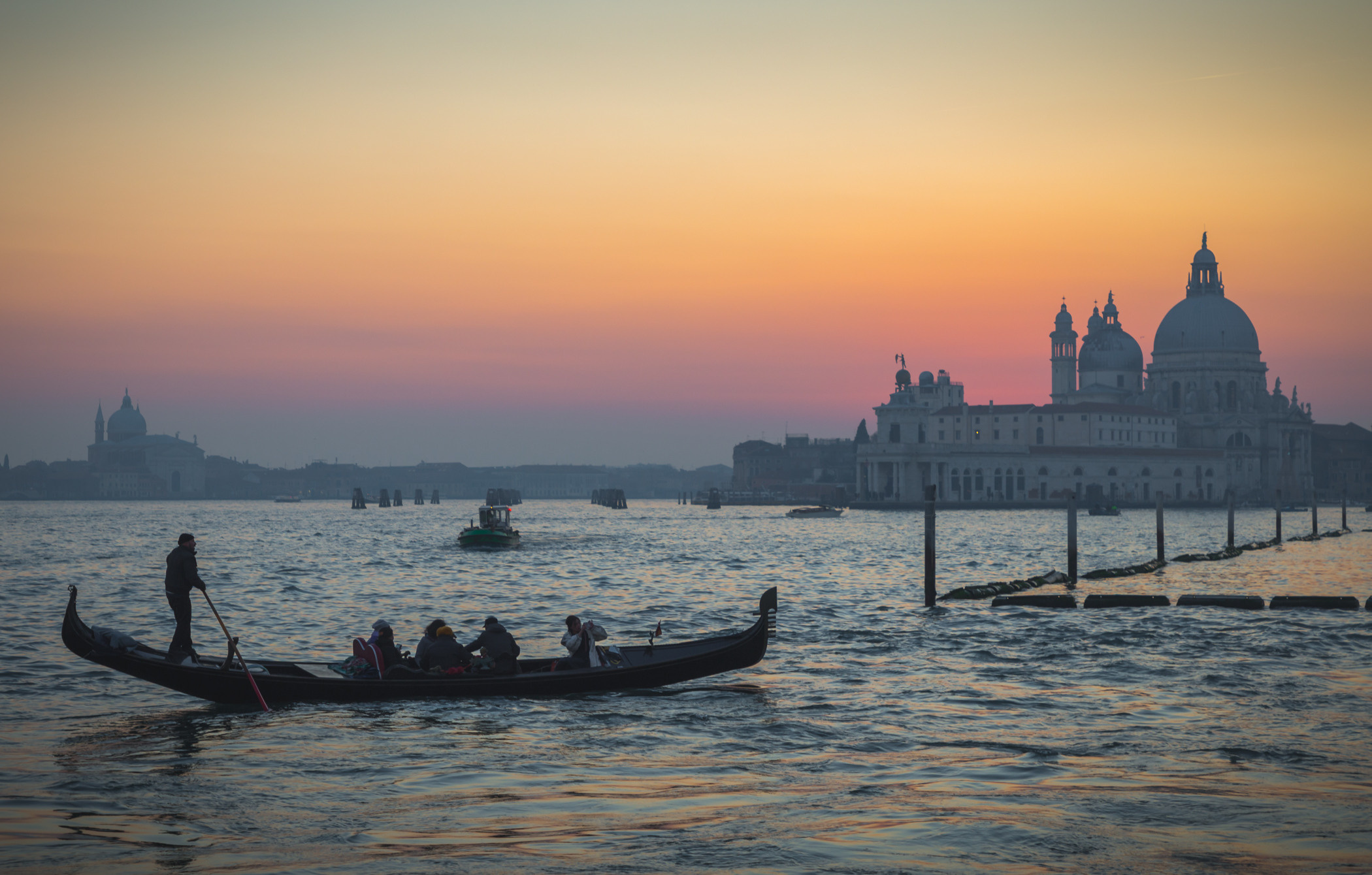 Venice, the end of the working time of the gondoliers. Garden and interior photographer Elena Shavlovska, Netherlands