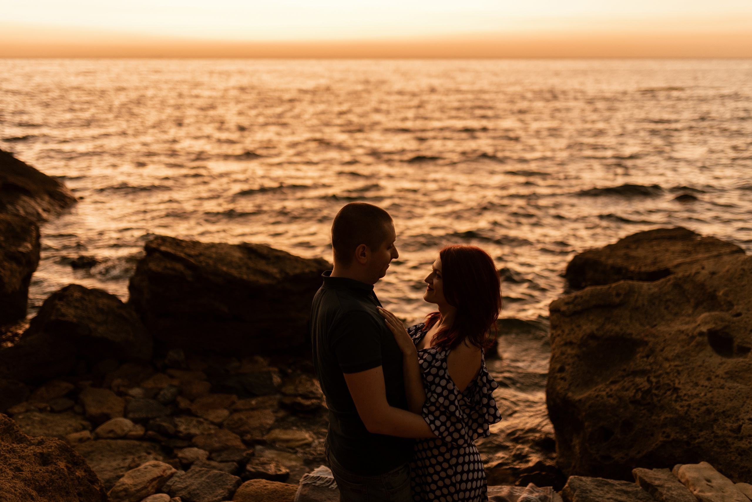 Морской рассвет. Паша и Наташа