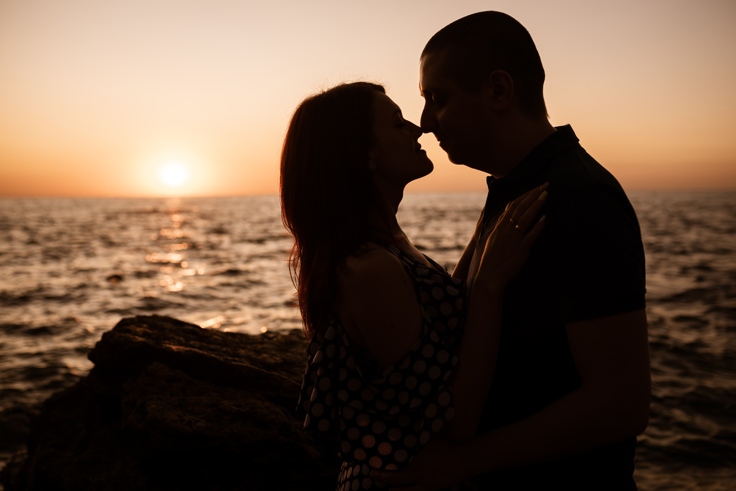 Морской рассвет. Паша и Наташа