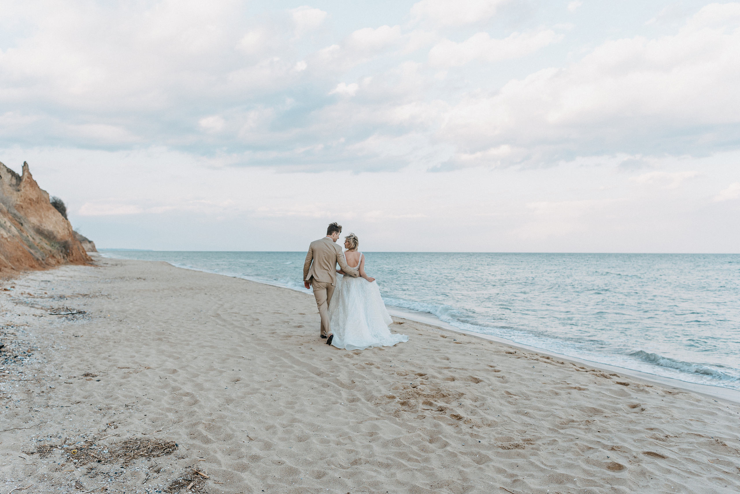 Под куполом