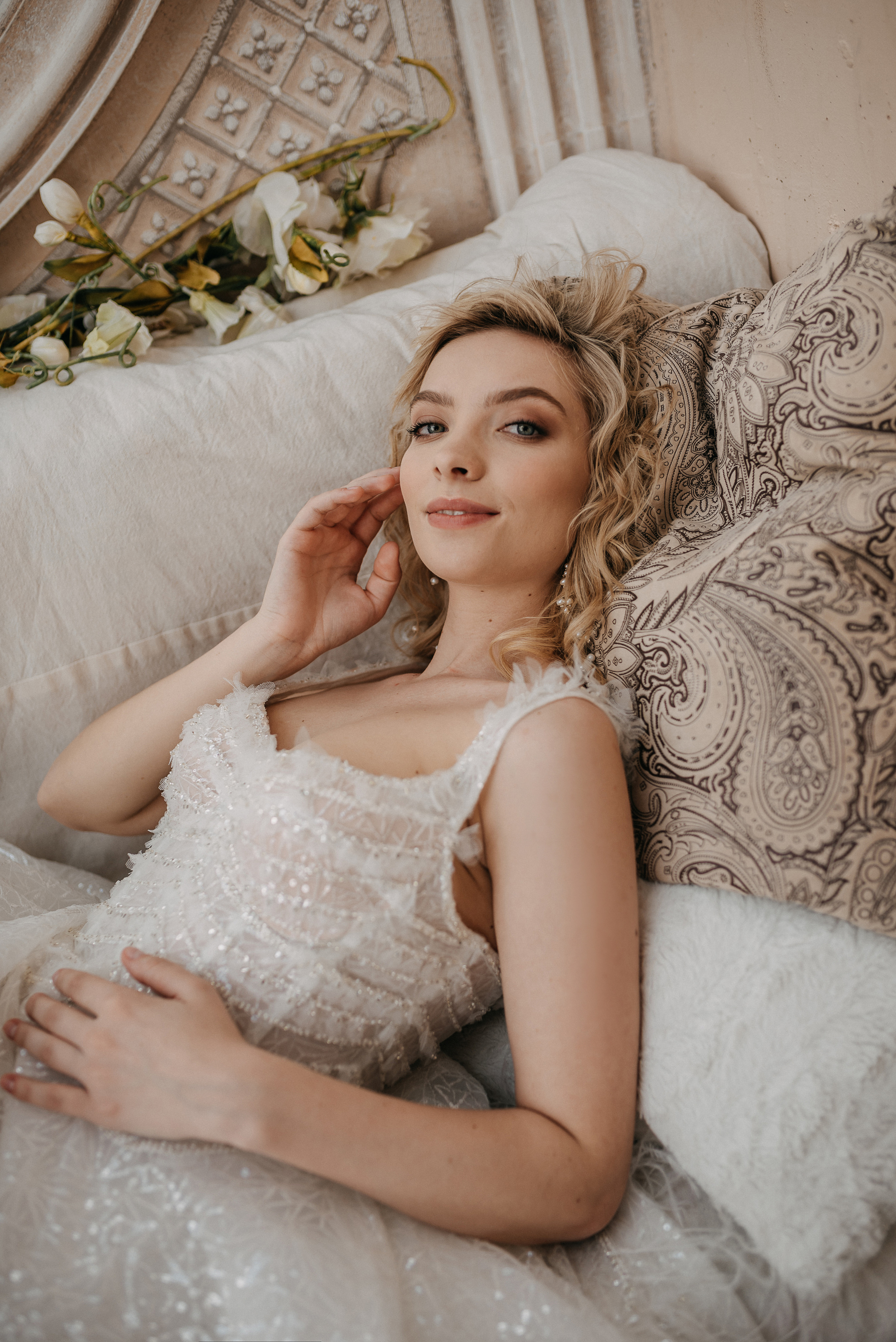 Под куполом