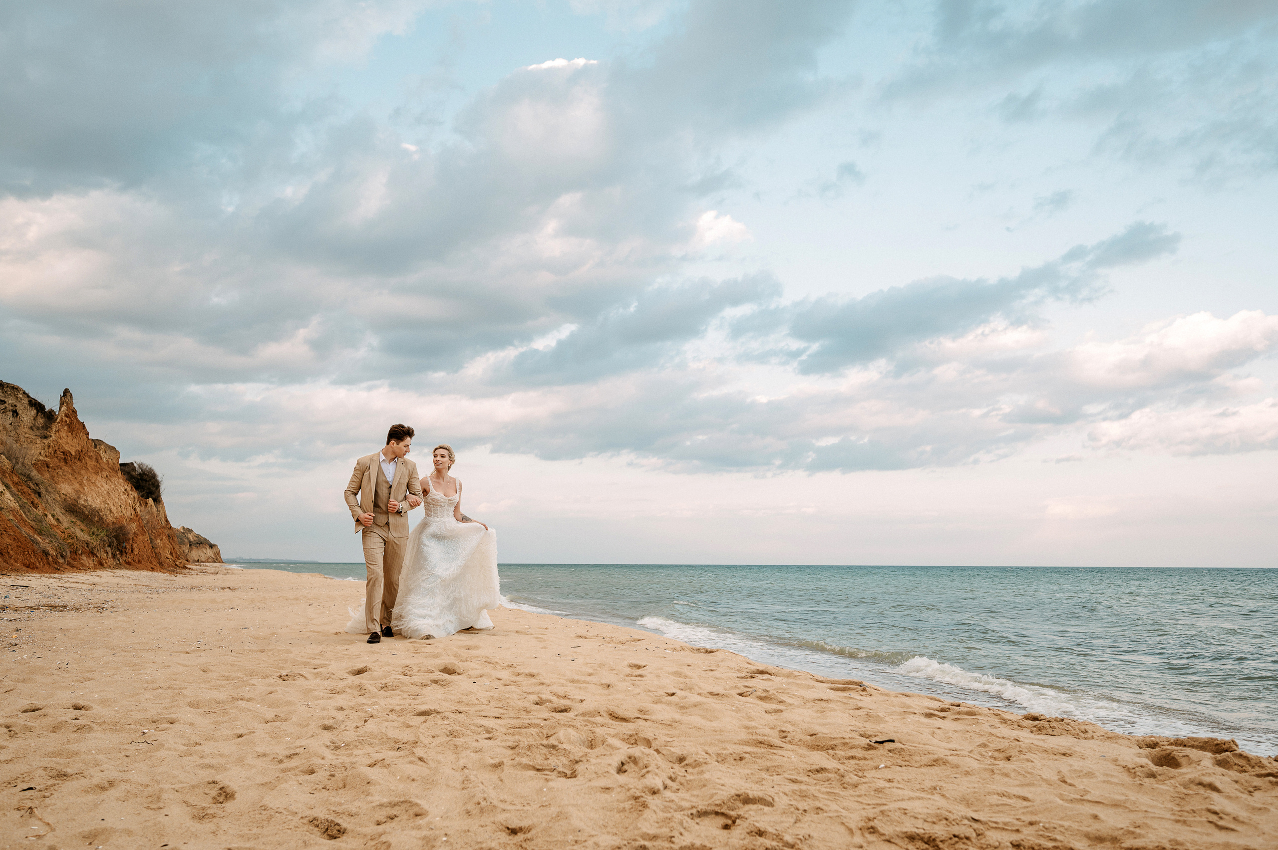 Под куполом