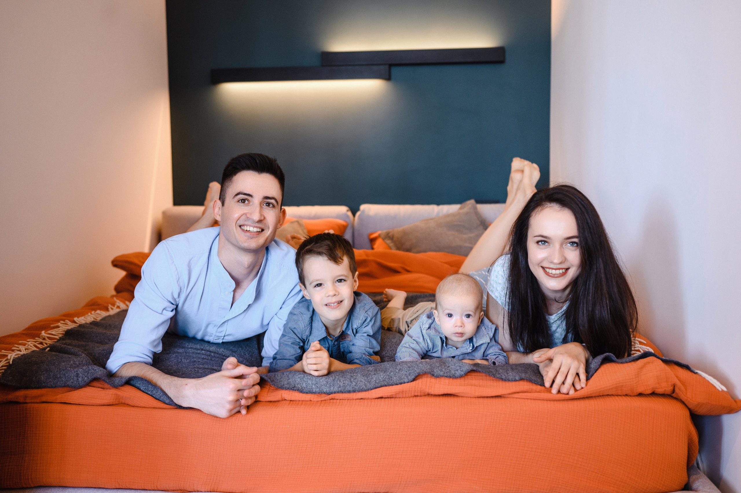 Семейная фотосессия дома