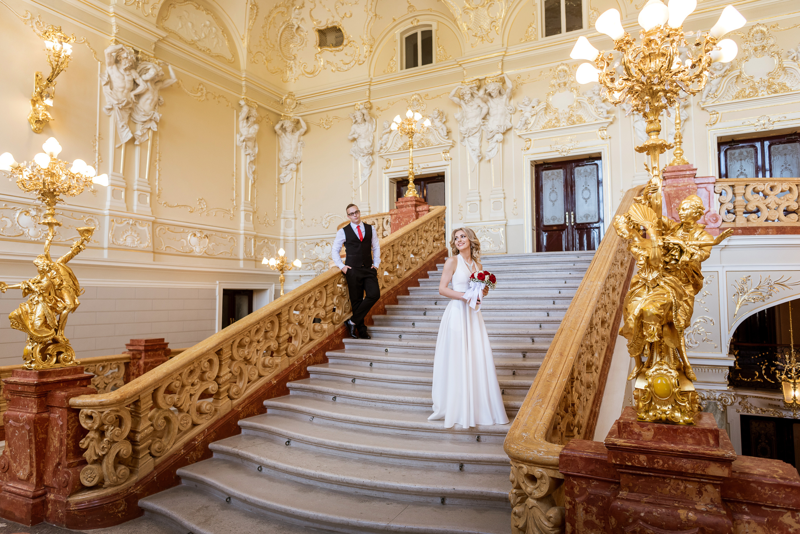 Ваня и Тоня, прогулка по городу и на Фонтанке