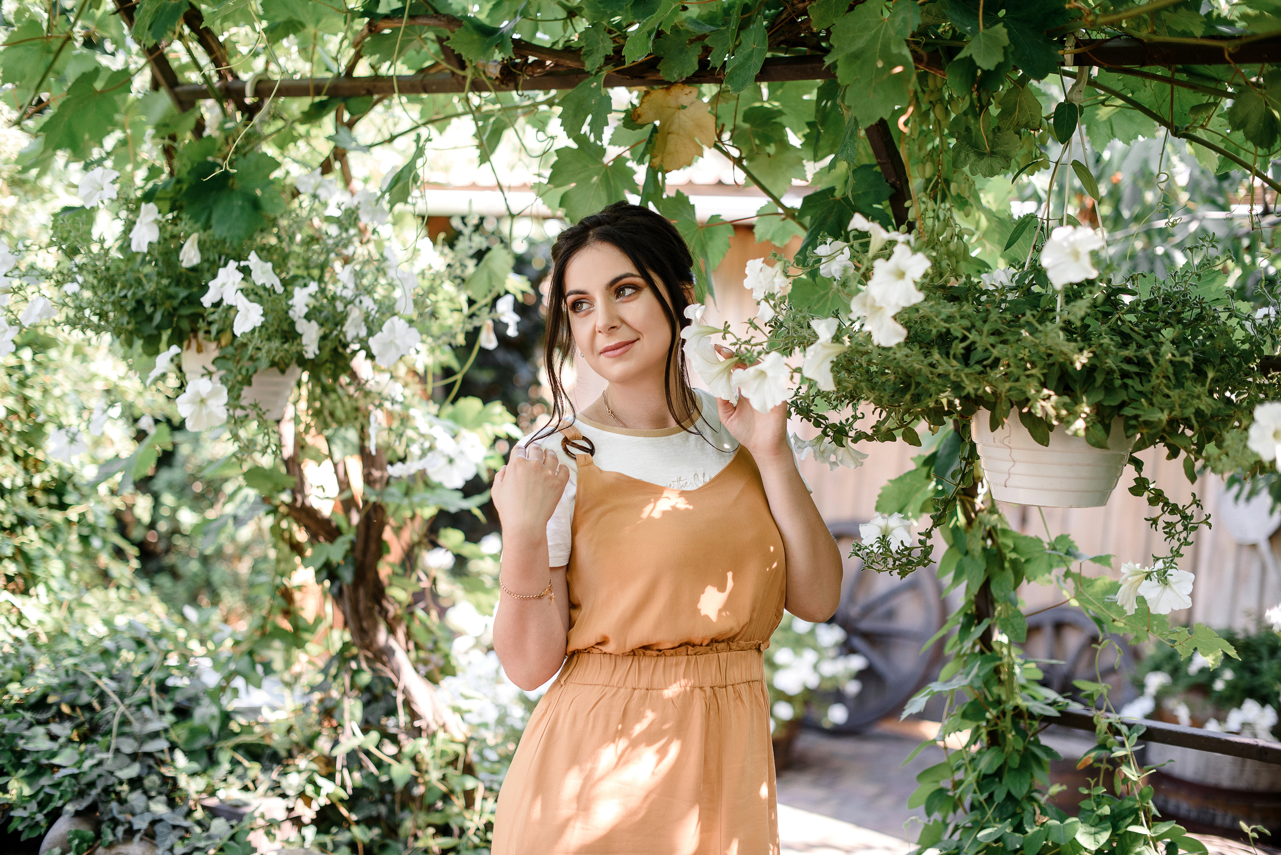 Вова и Юля на даче