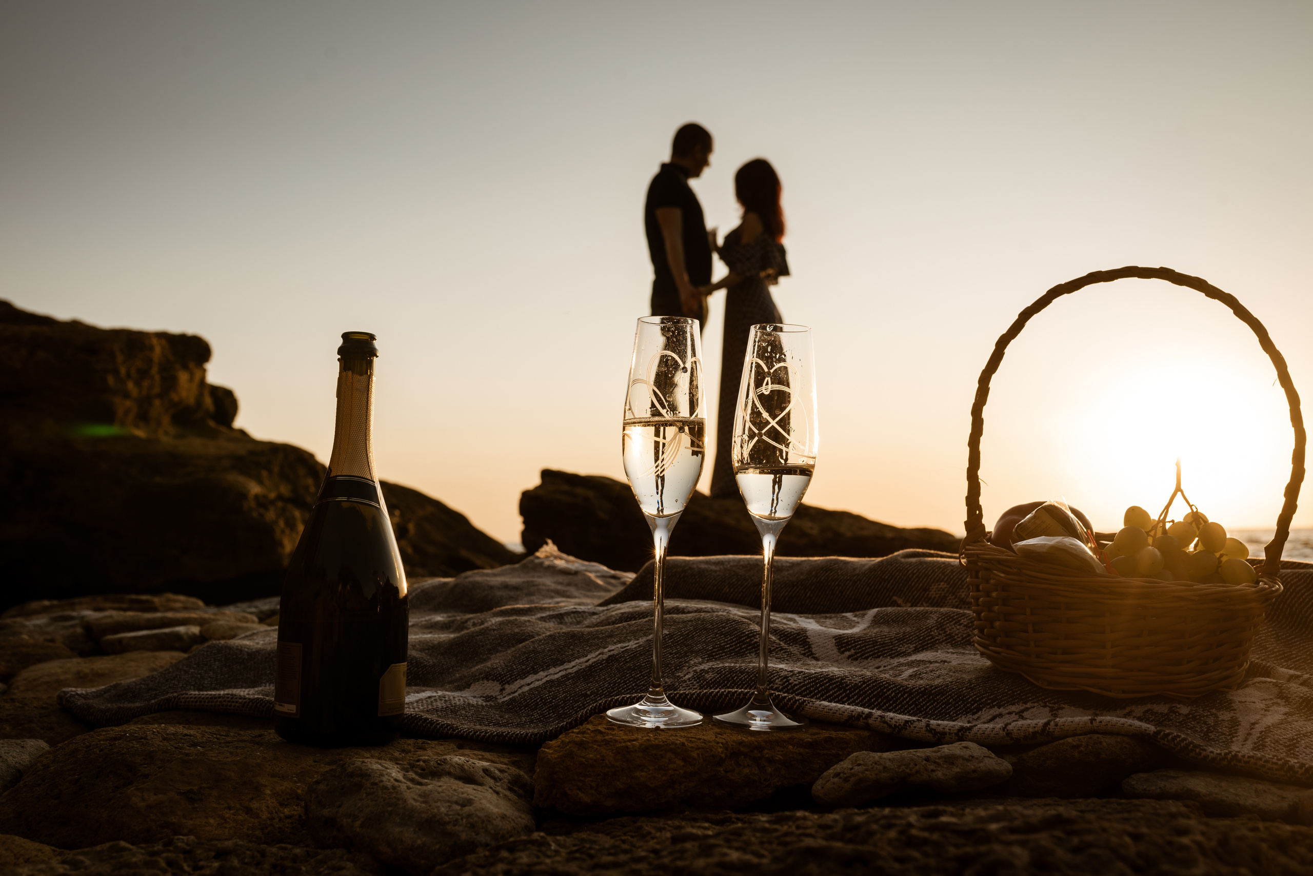 Морской рассвет. Паша и Наташа