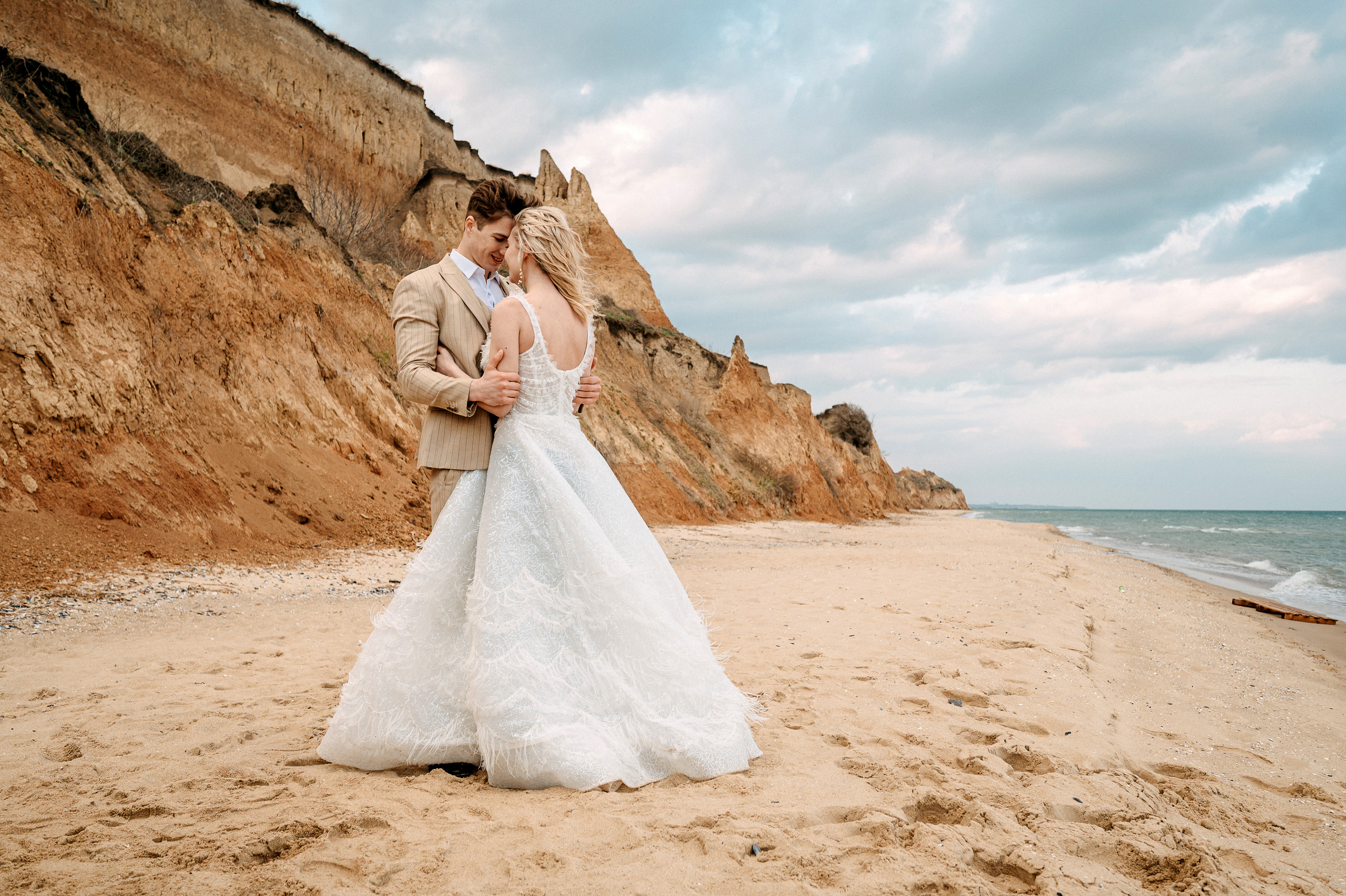 Под куполом