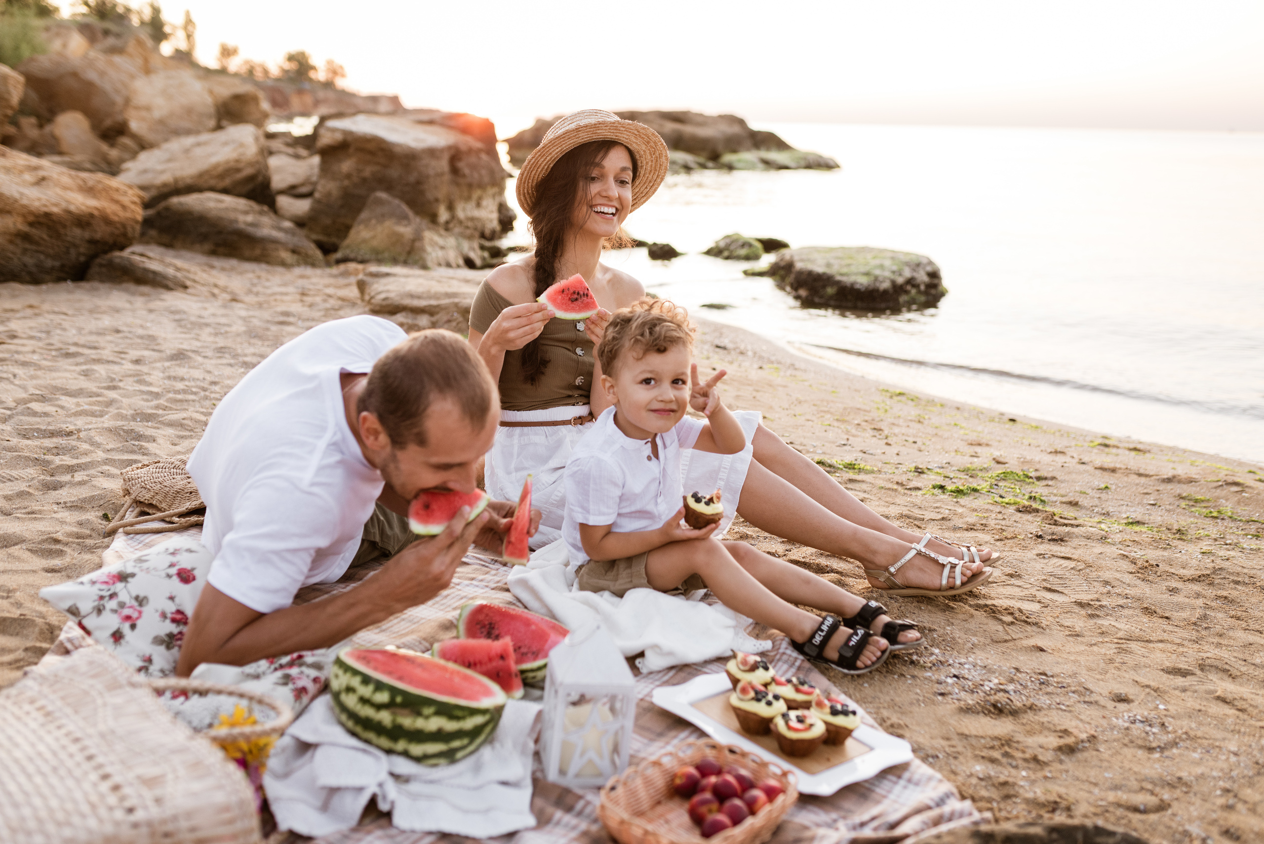 Рассвет на Фонтанке, Лена, Артем и Макс