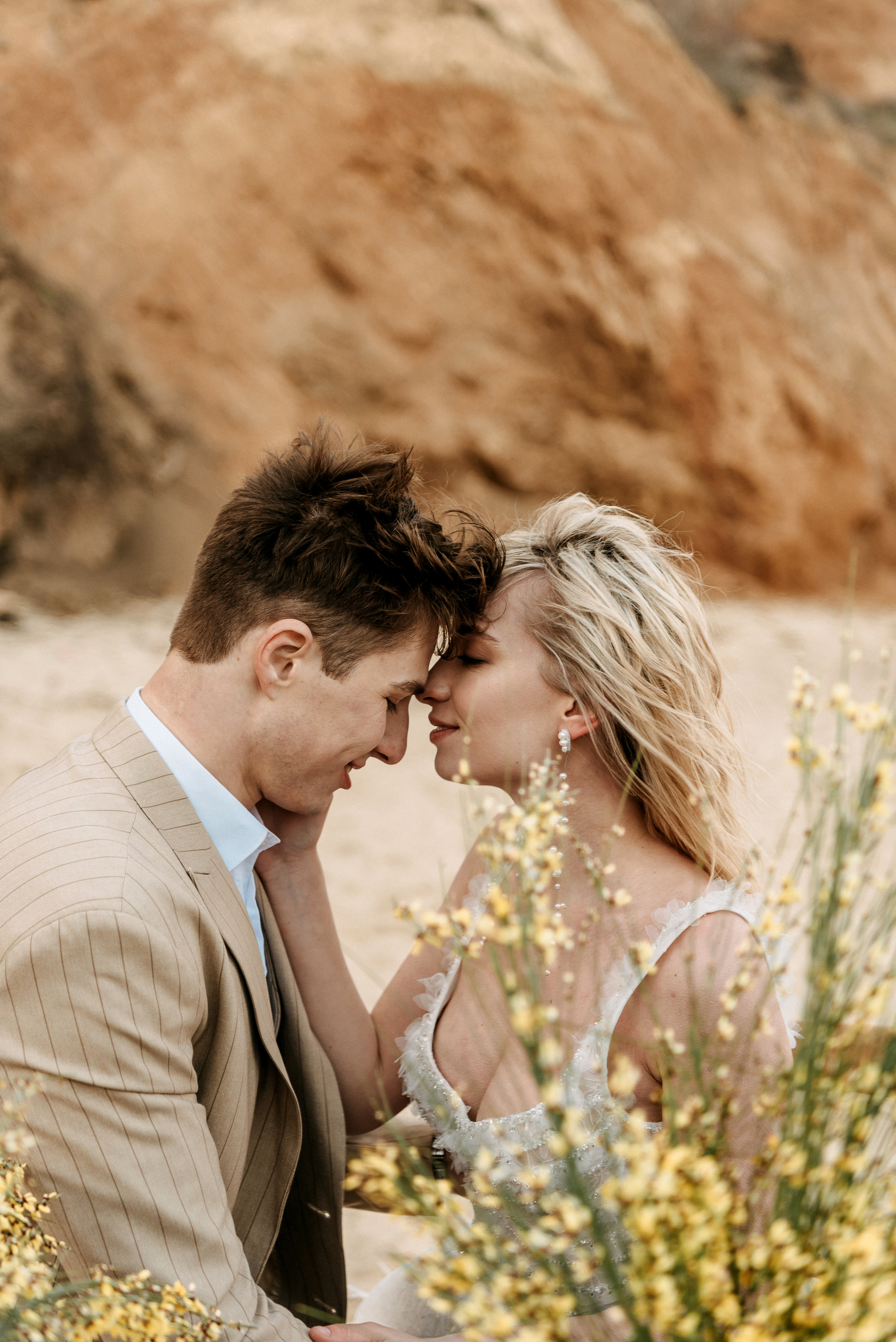 Под куполом