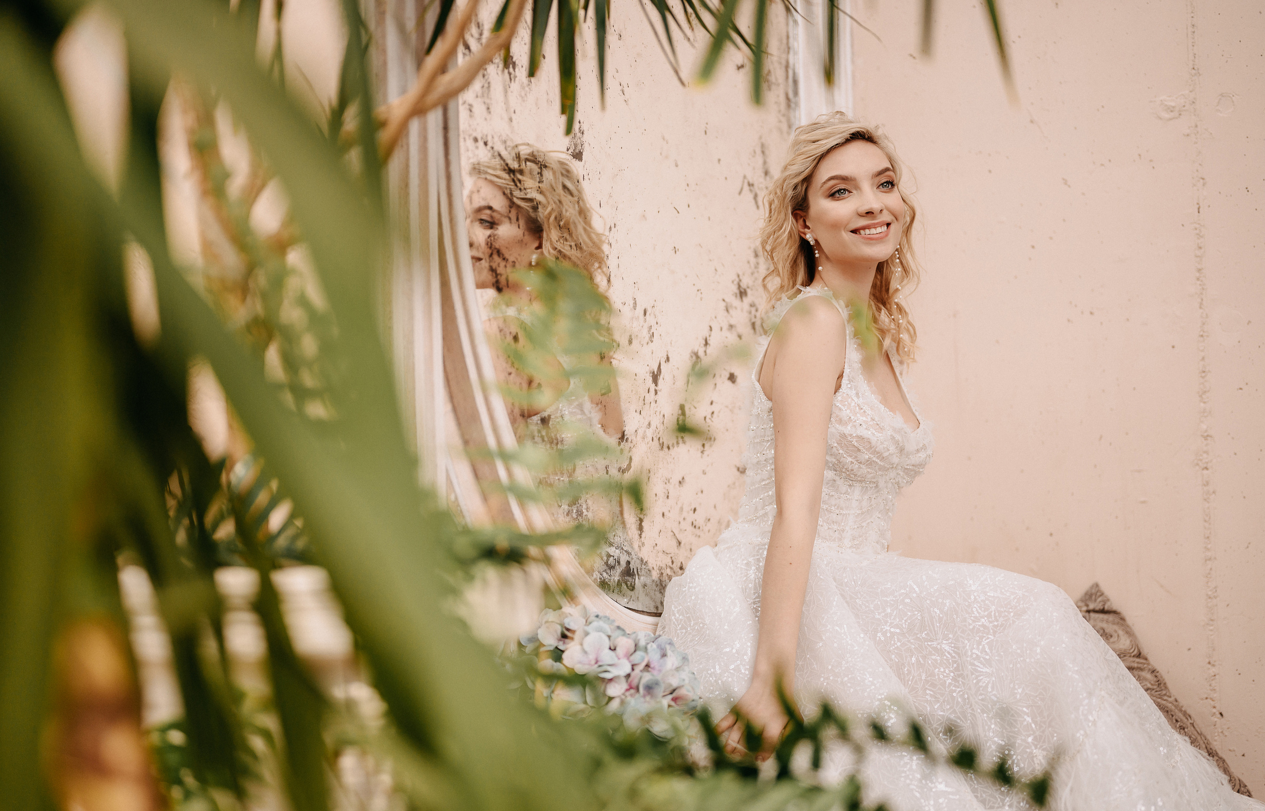 Под куполом