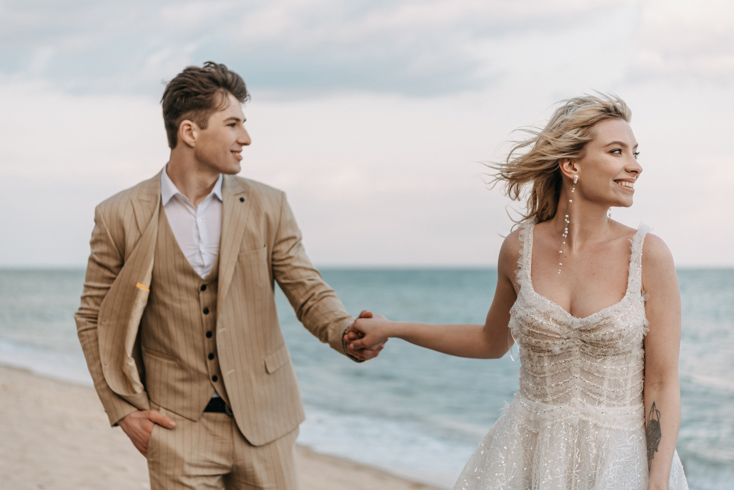 Под куполом