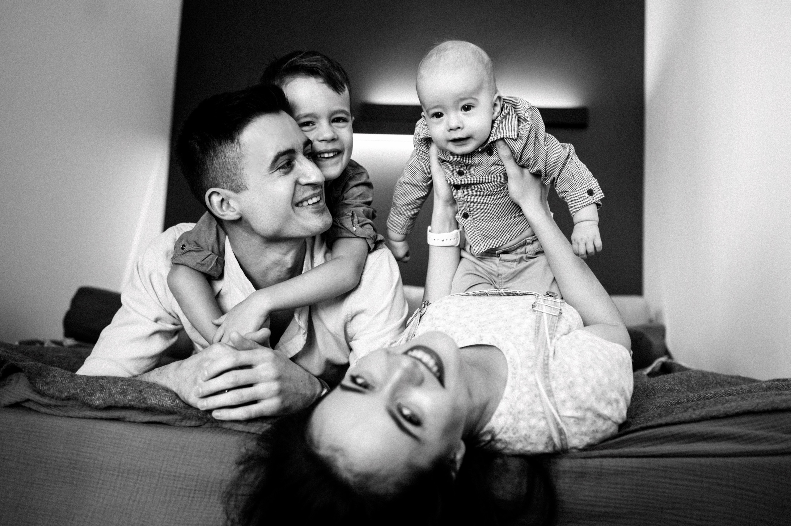 Семейная фотосессия дома