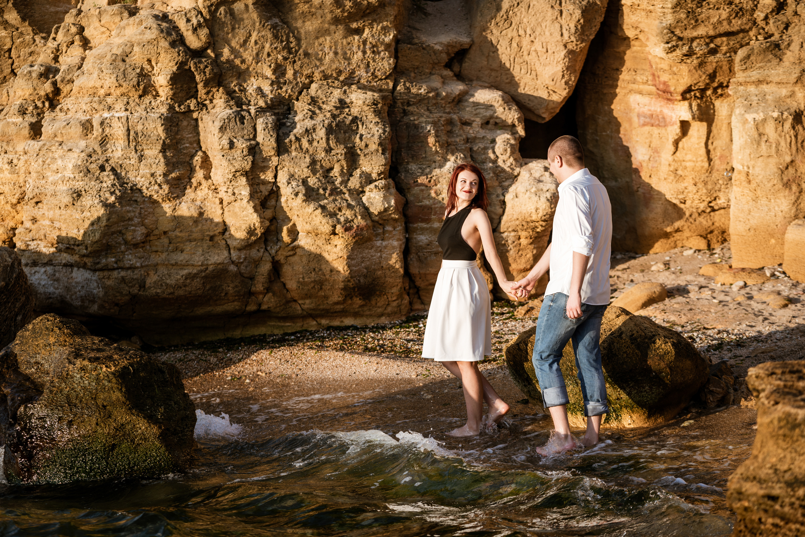 Морской рассвет. Паша и Наташа