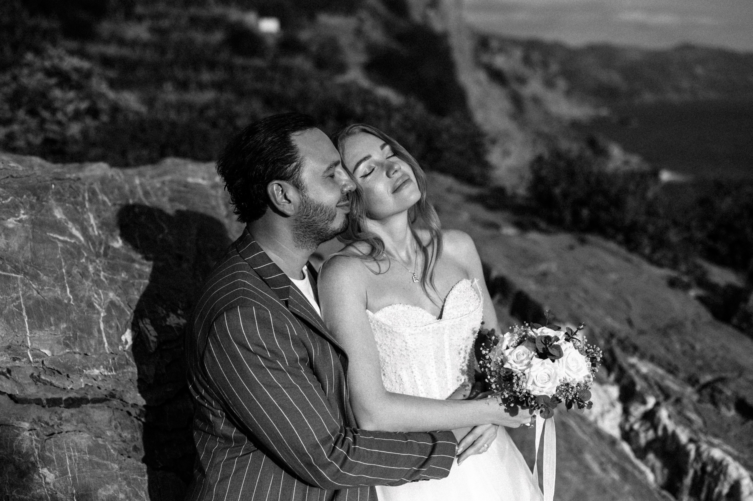 Чалоян и Елена