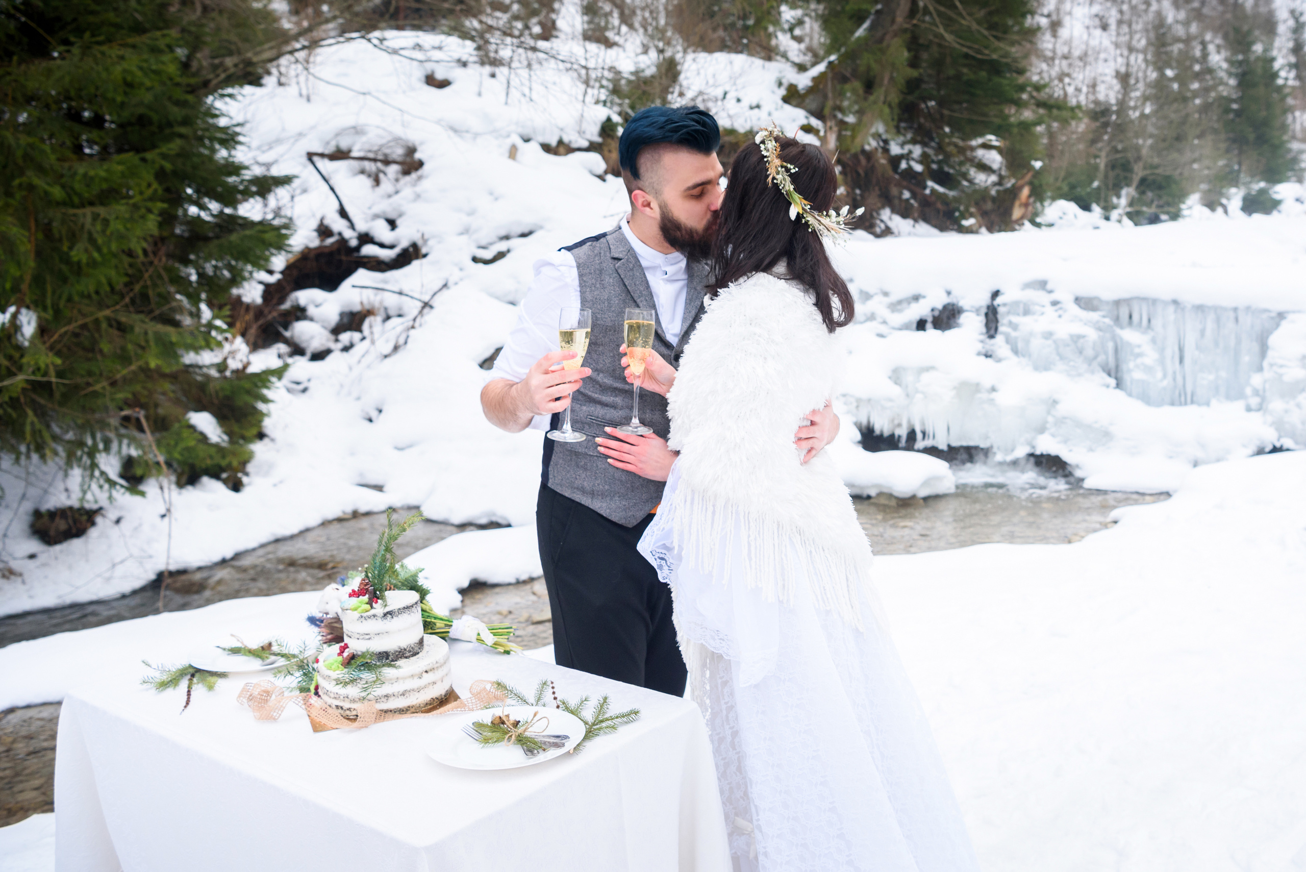 Зимняя свадьба в Карпатах
