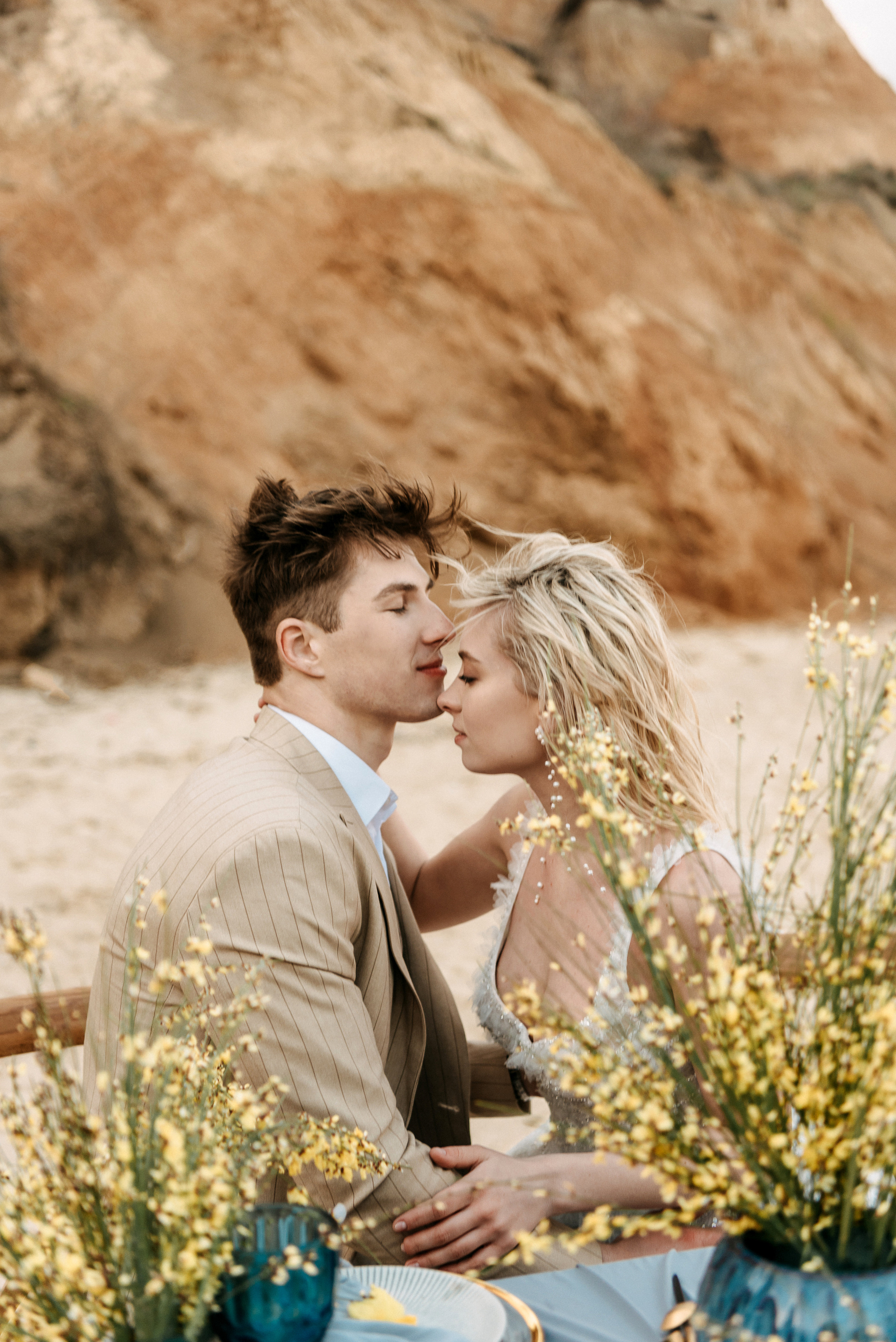 Под куполом