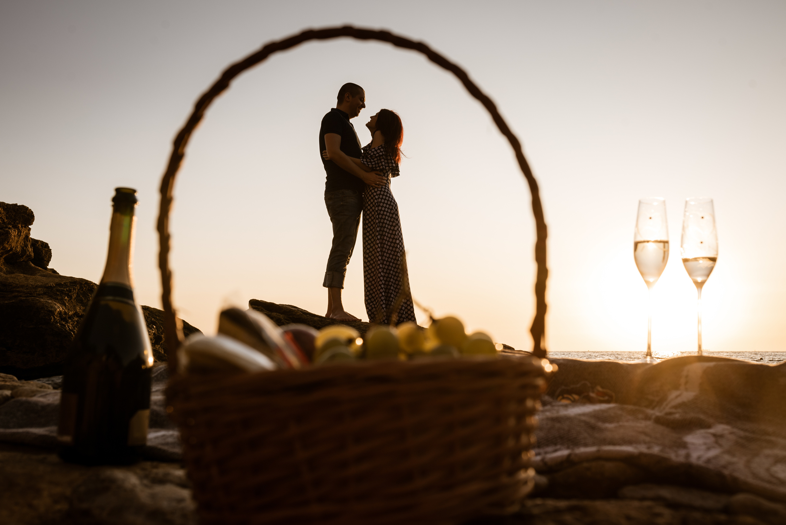 Морской рассвет. Паша и Наташа