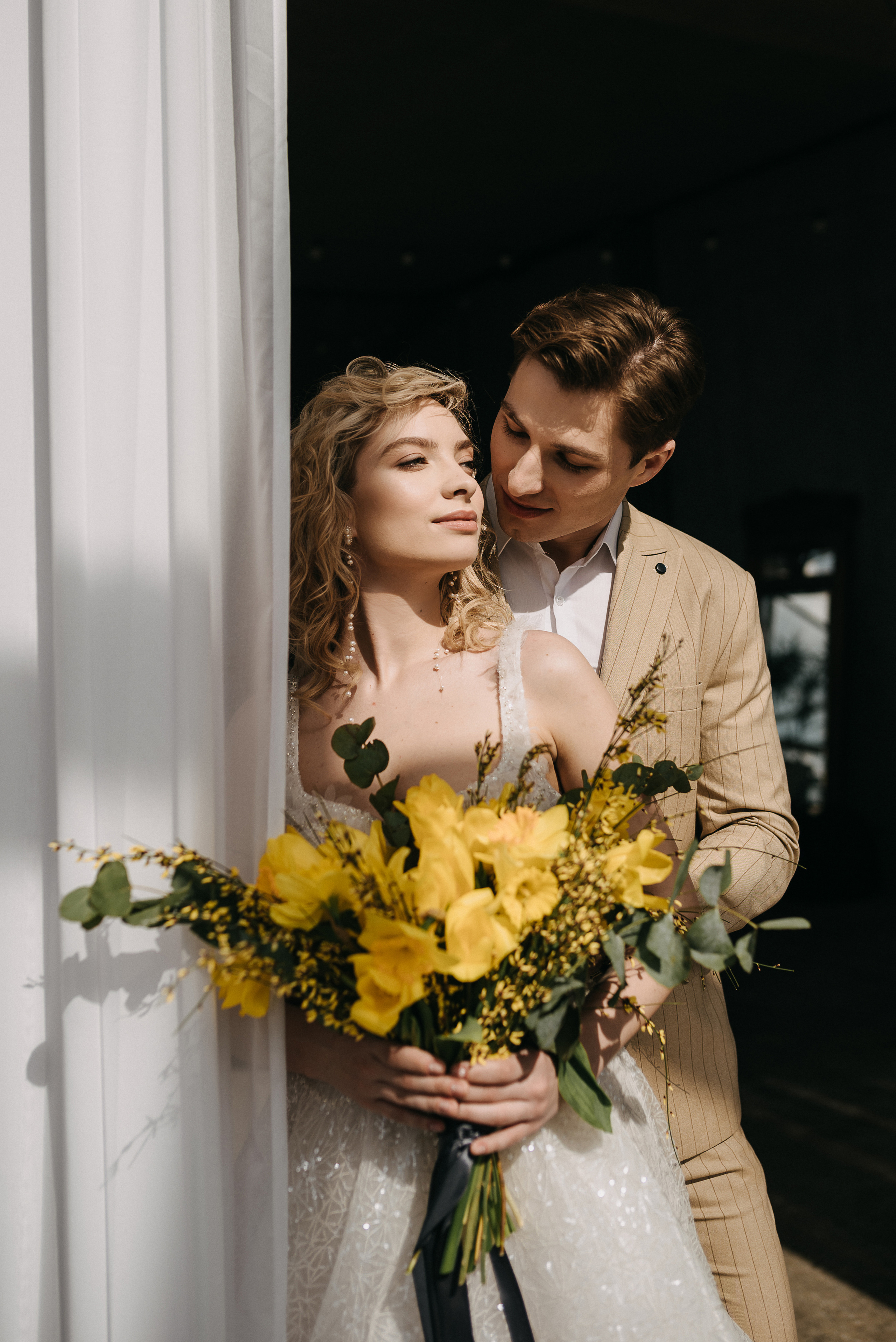 Под куполом