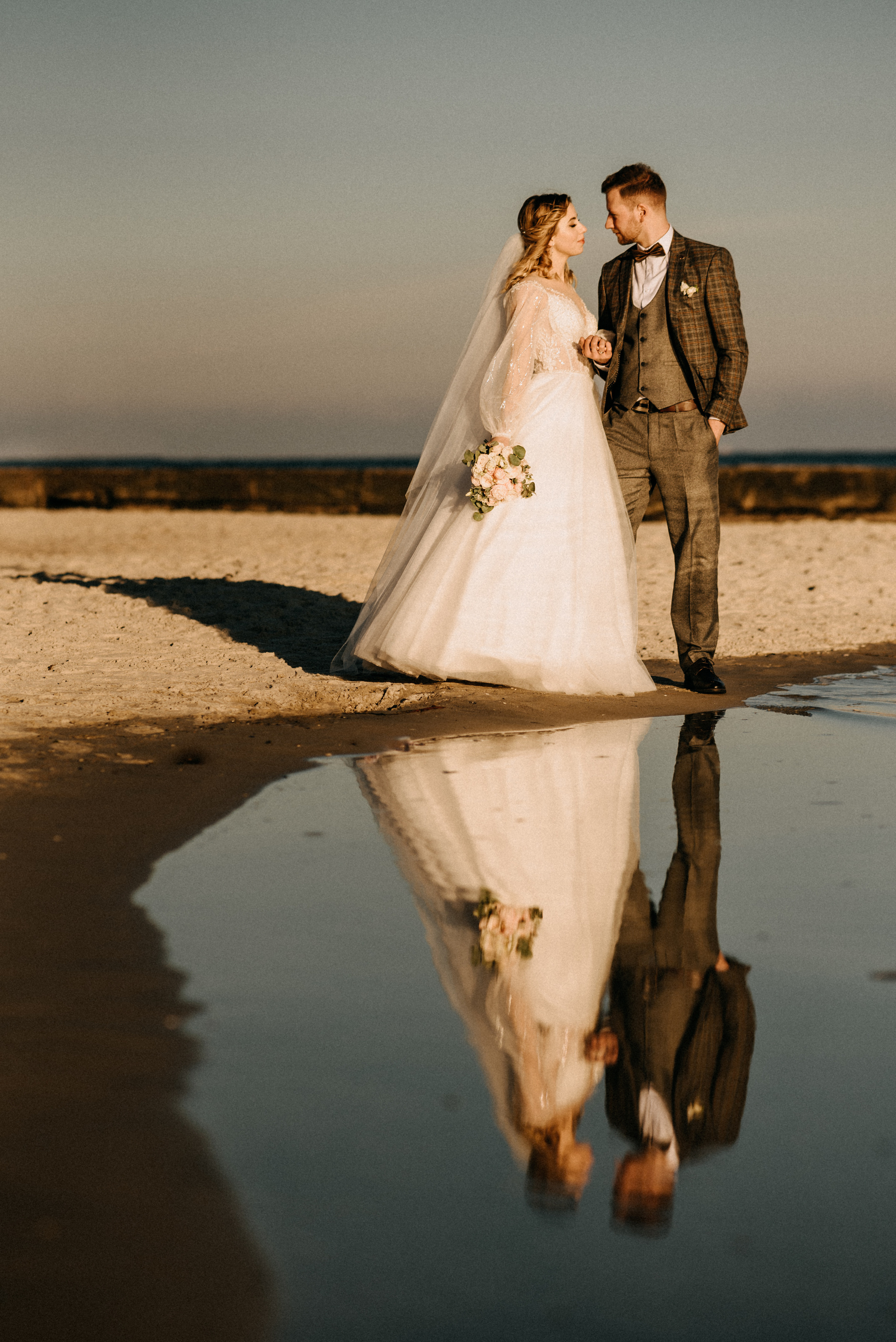 Дима и Света и море в ноябре…