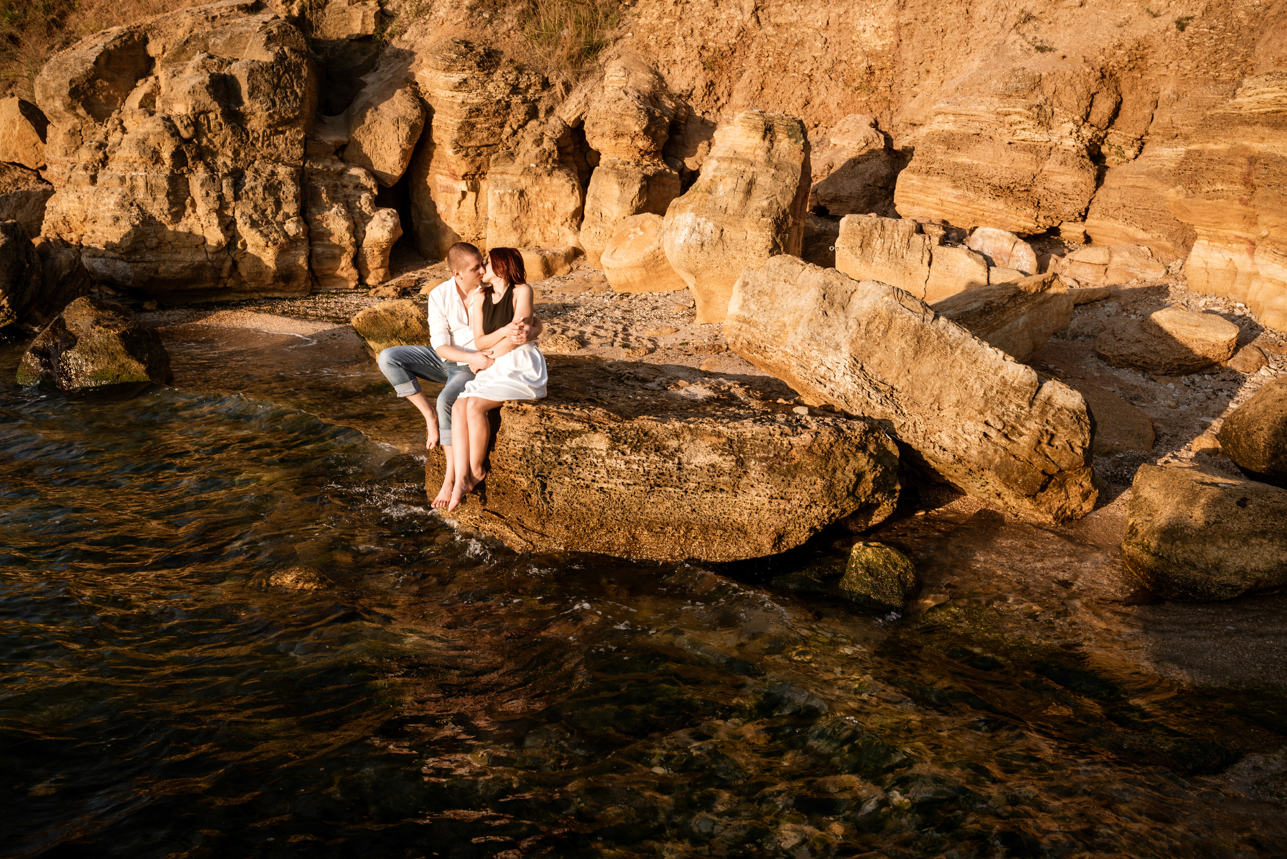 Морской рассвет. Паша и Наташа