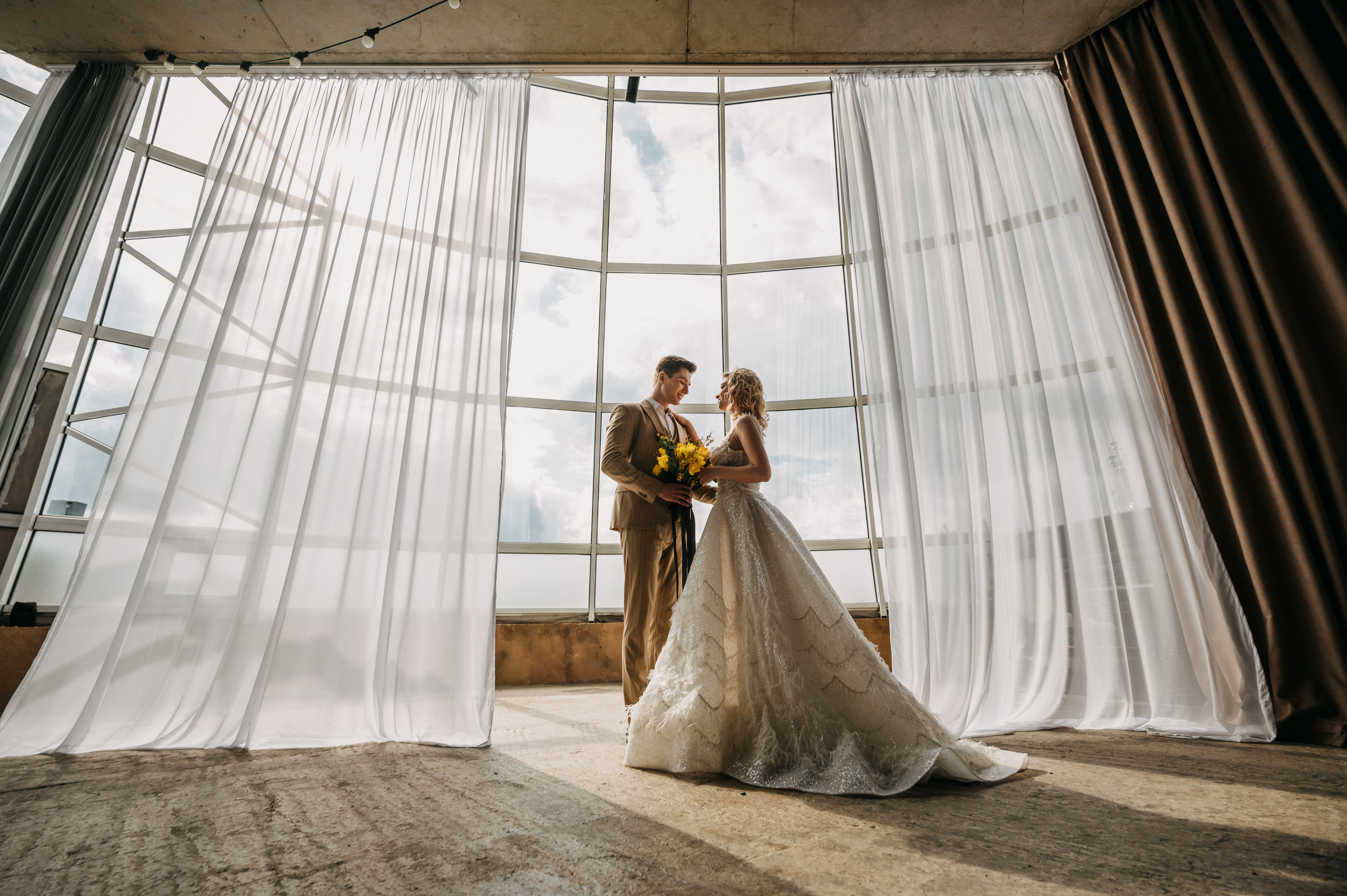 Под куполом