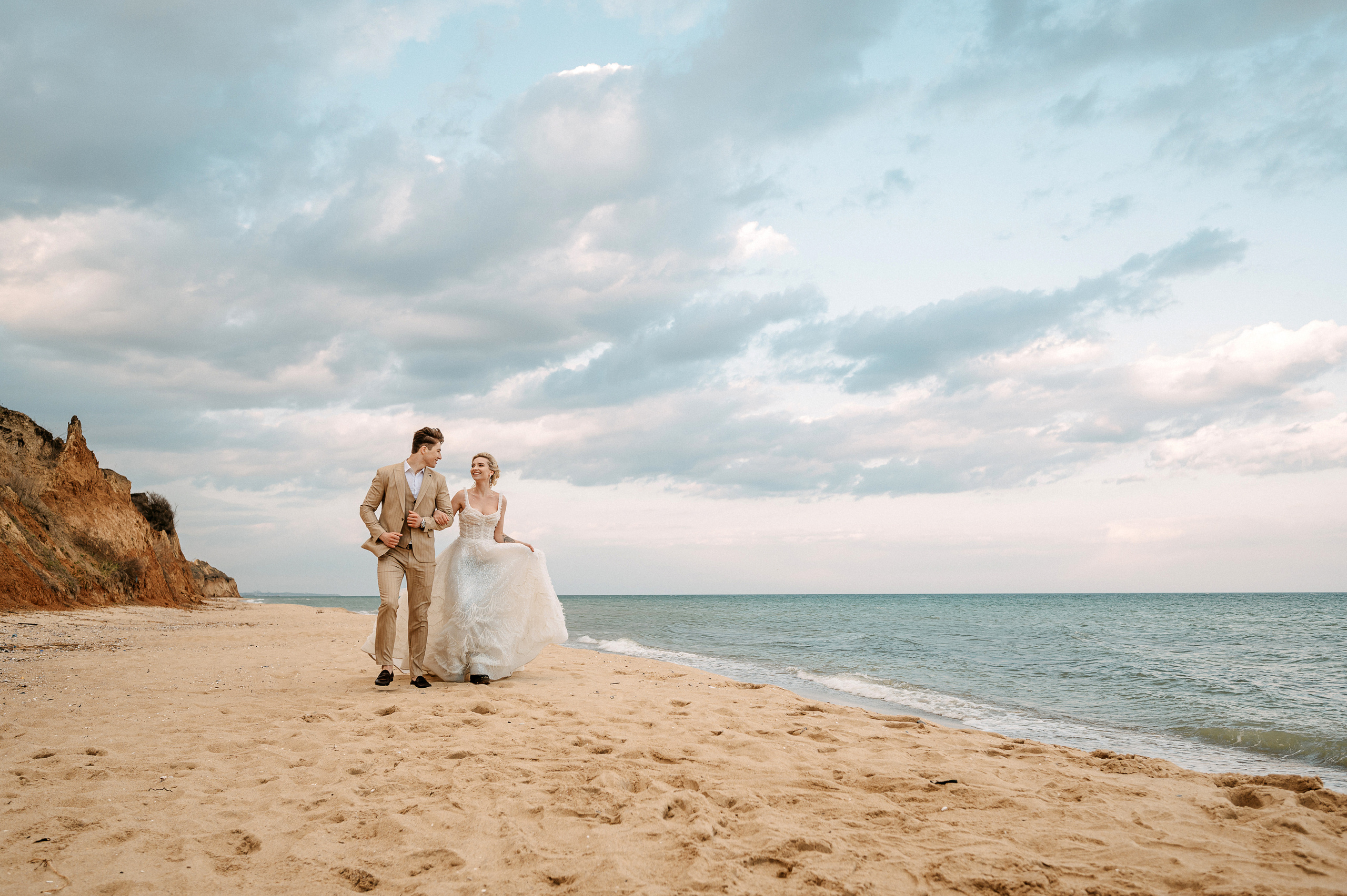 Под куполом