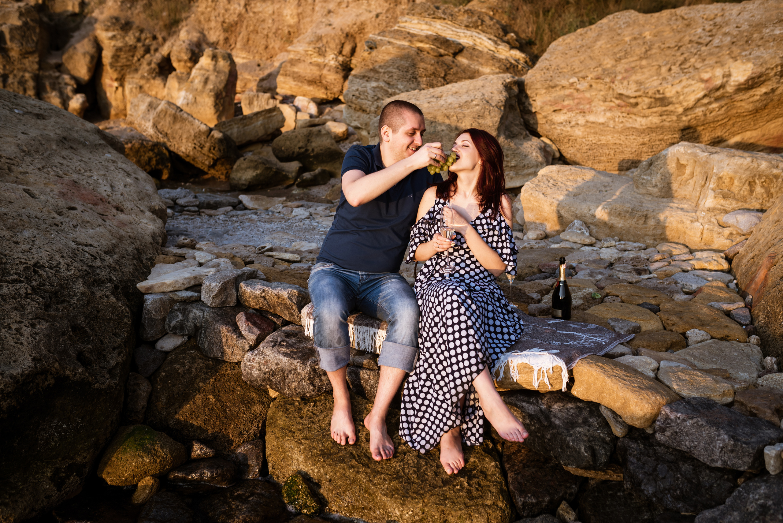 Морской рассвет. Паша и Наташа