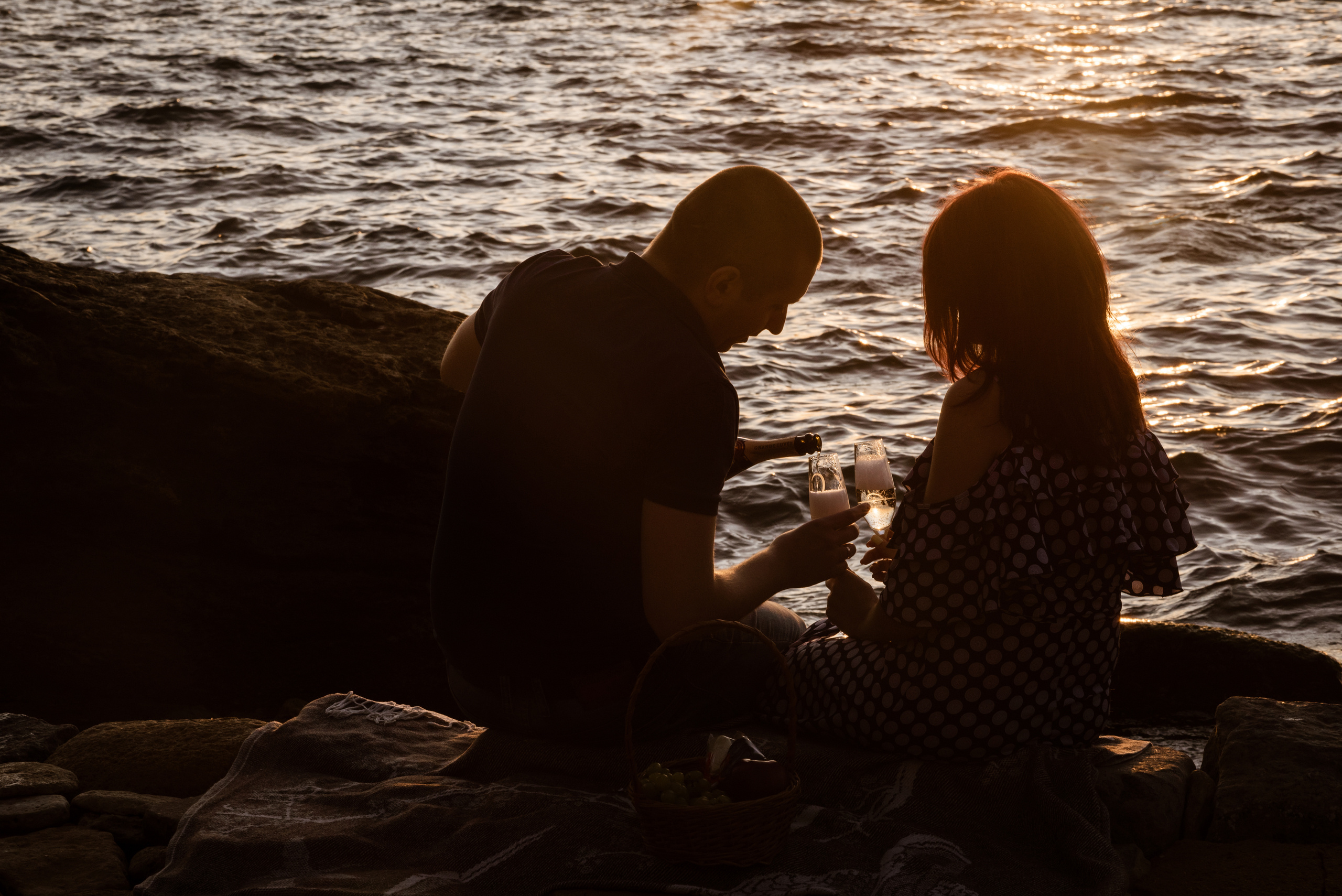 Морской рассвет. Паша и Наташа