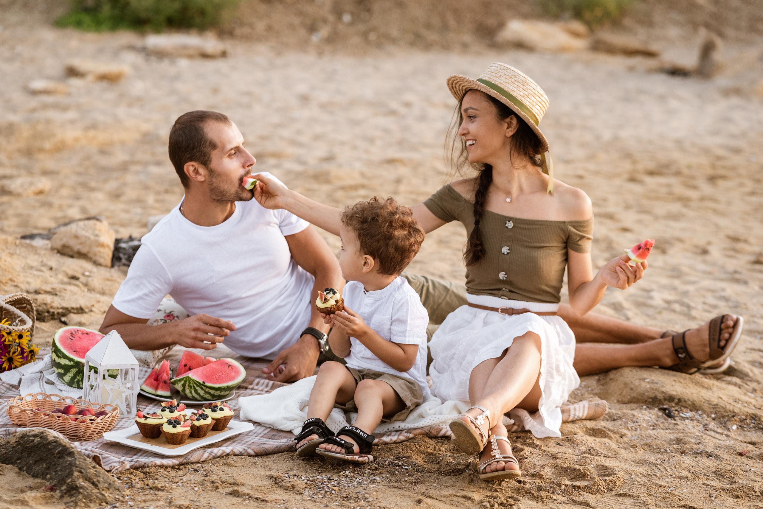 Рассвет на Фонтанке, Лена, Артем и Макс