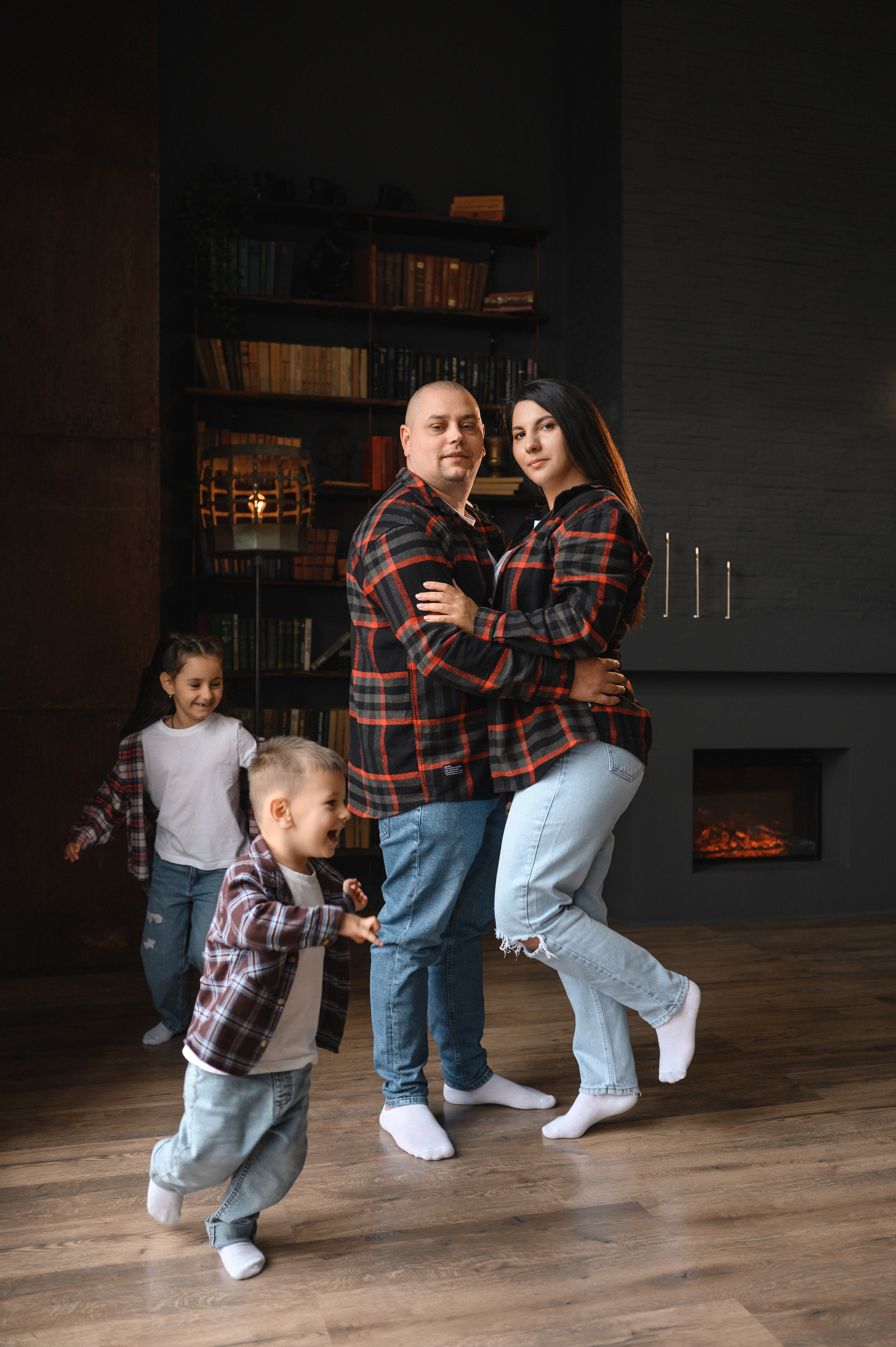 Валик, Валя, Даша и Даня. Кишинев