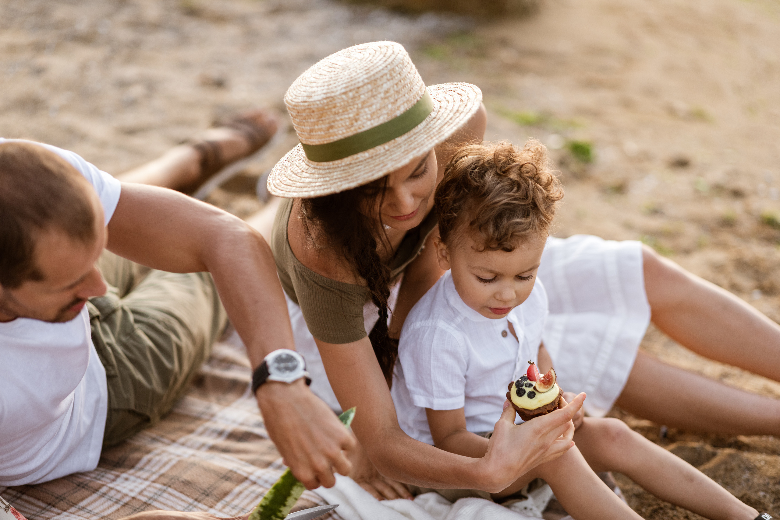 Рассвет на Фонтанке, Лена, Артем и Макс