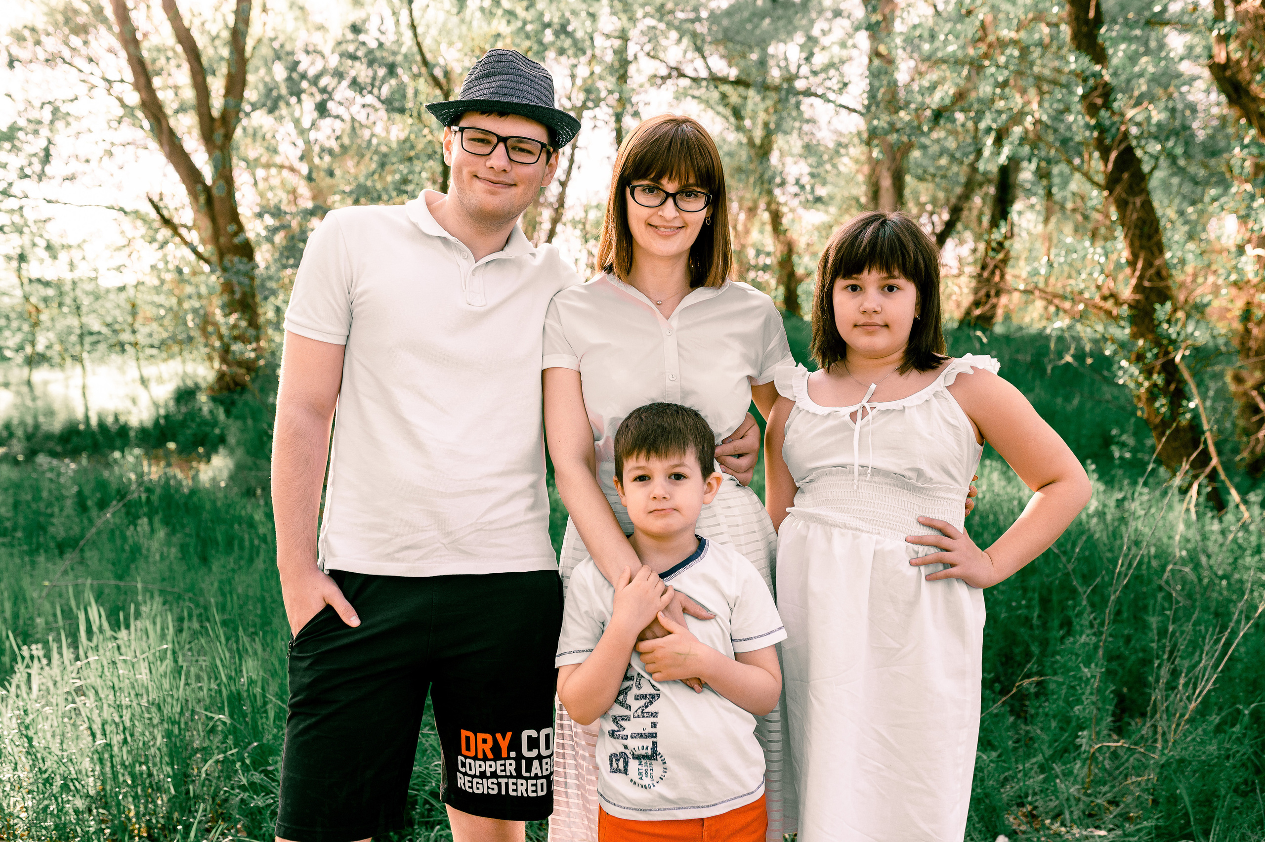 Прогулка по Днестру и саду