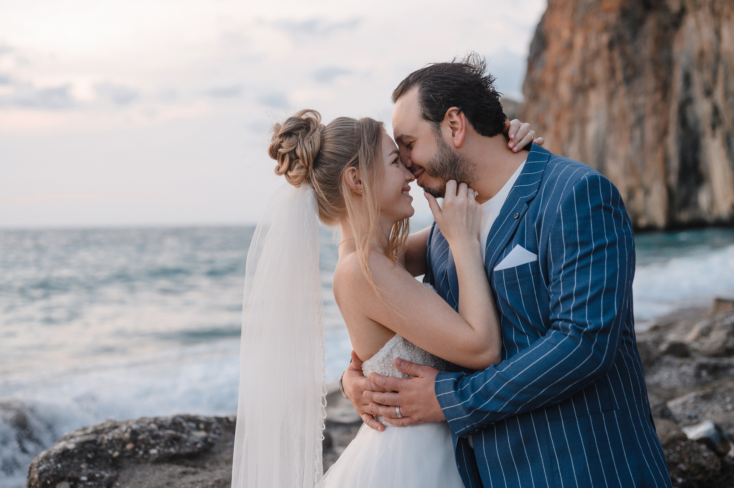 Чалоян и Елена