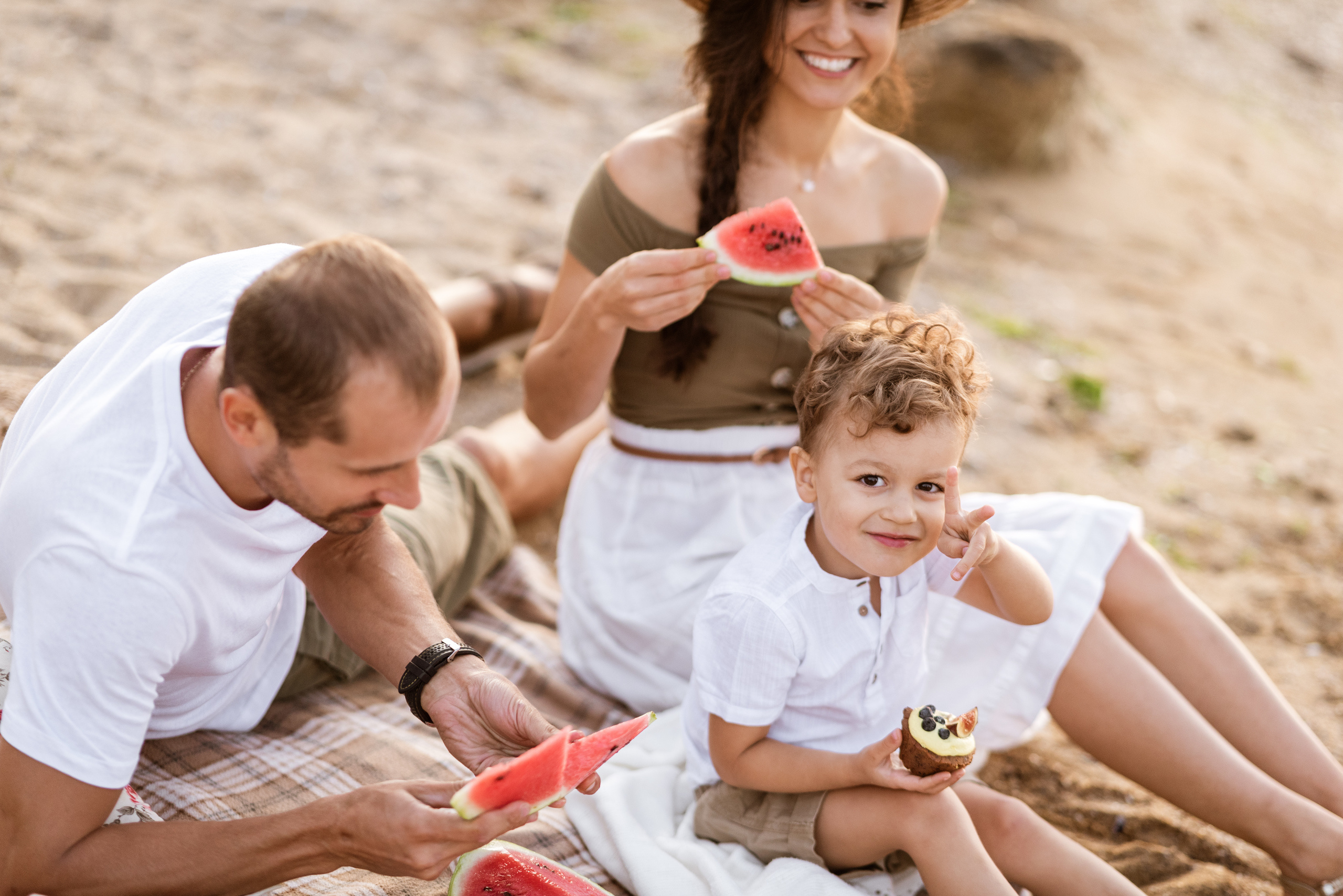 Рассвет на Фонтанке, Лена, Артем и Макс