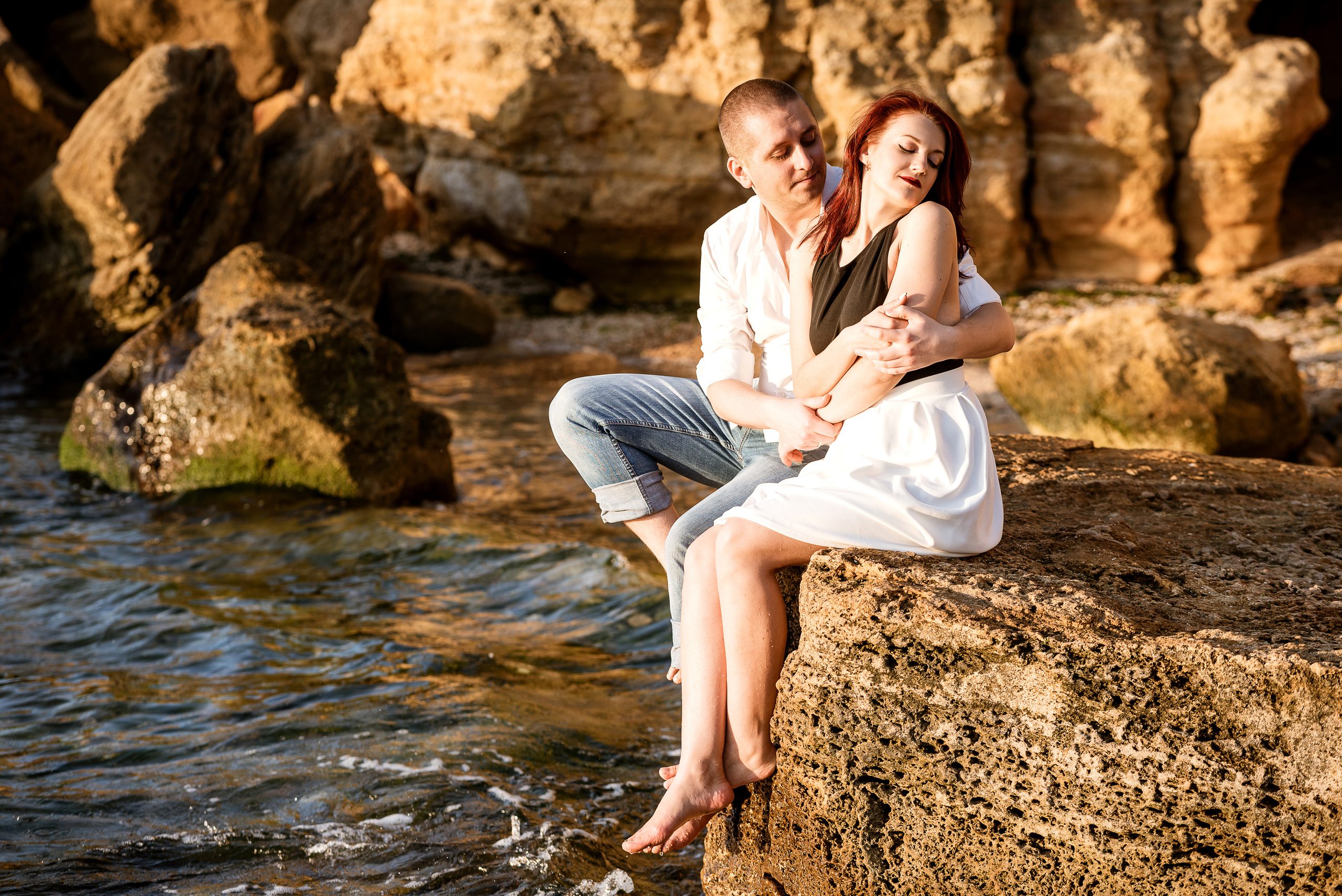 Морской рассвет. Паша и Наташа