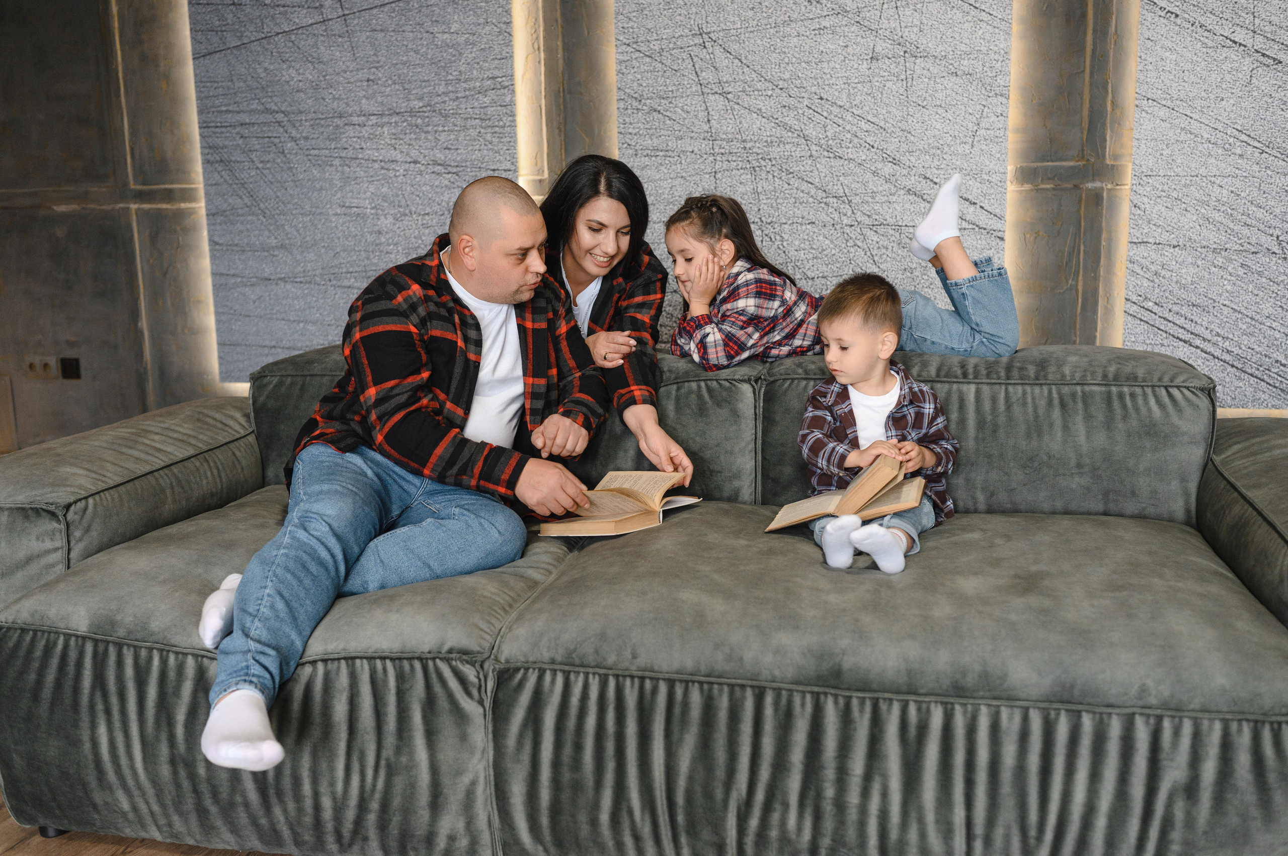 Валик, Валя, Даша и Даня. Кишинев